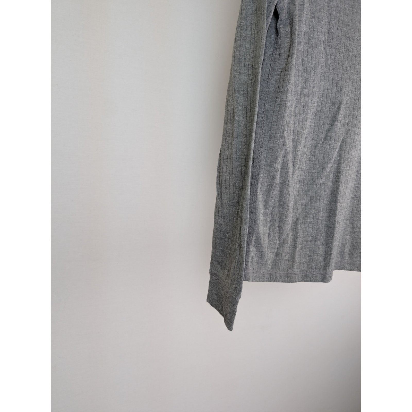 Vince o1rshd1 CC20 Raw Edge Long Sleeve Henley T-Shirt in Grey Size US S / EU 44-46 / 1 - 6 Thumbnail