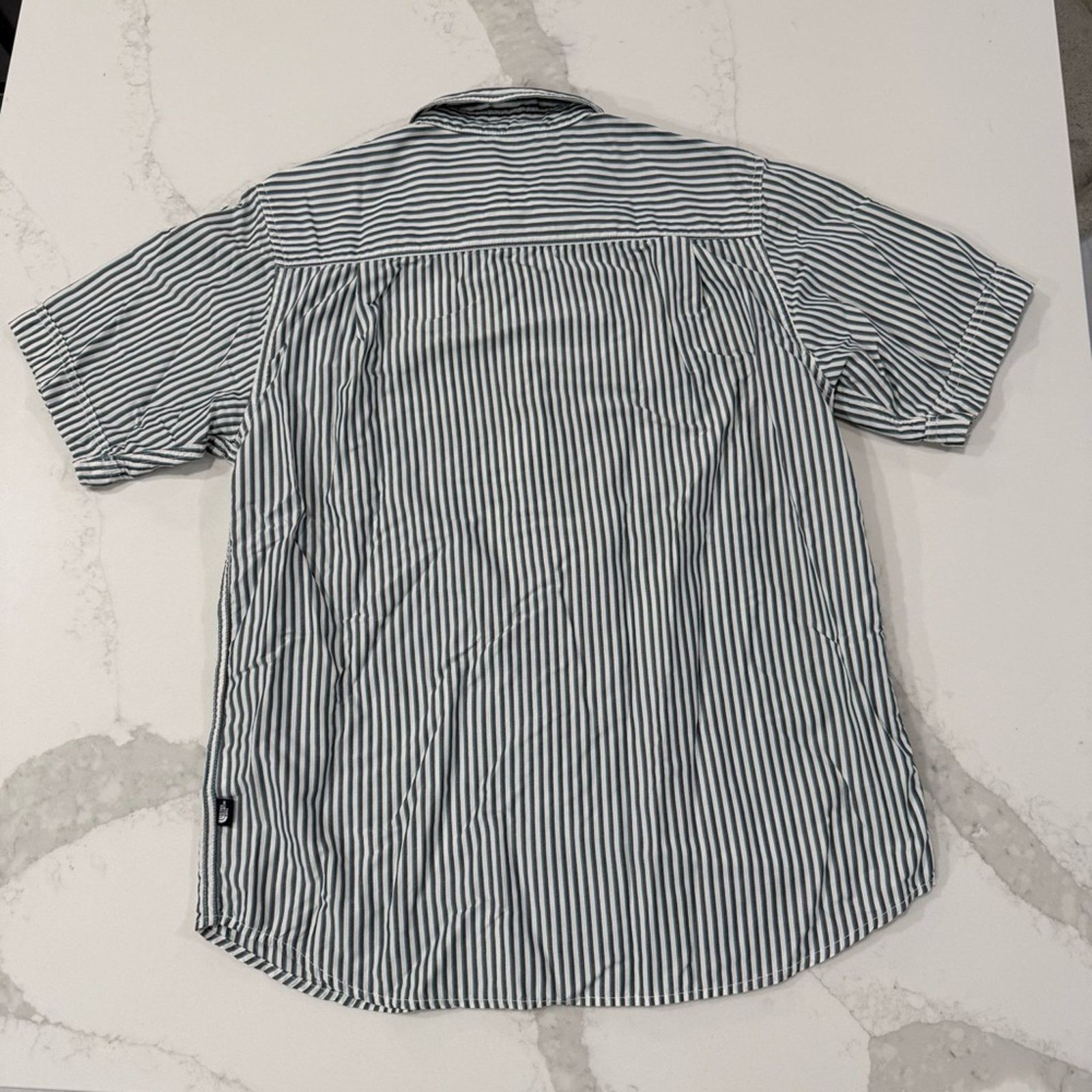 The North Face The North Face Striped Short Sleeve Snap Button Down Mens M Size US M / EU 48-50 / 2 - 6 Thumbnail