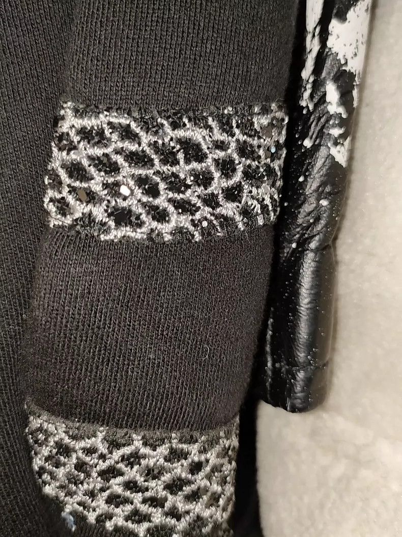 Amiri Amiri black snake sequin embroidery no-hooded sweatshirt Size US L / EU 52-54 / 3 - 6 Thumbnail