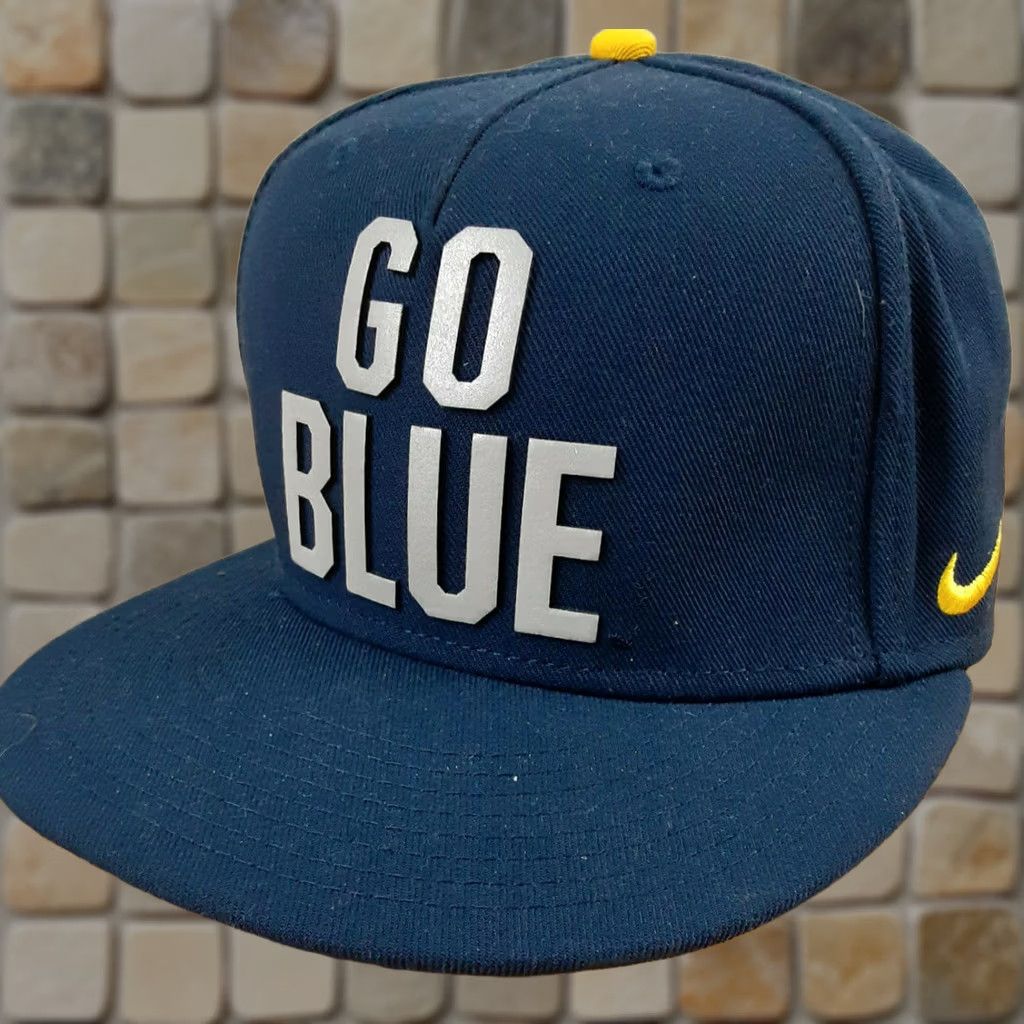 Nike VINTAGE Nike Hat Adjustable Blue Michigan Wolverine Go Blue True Reflective Strap EUC Mens Size ONE SIZE - 1 Thumbnail