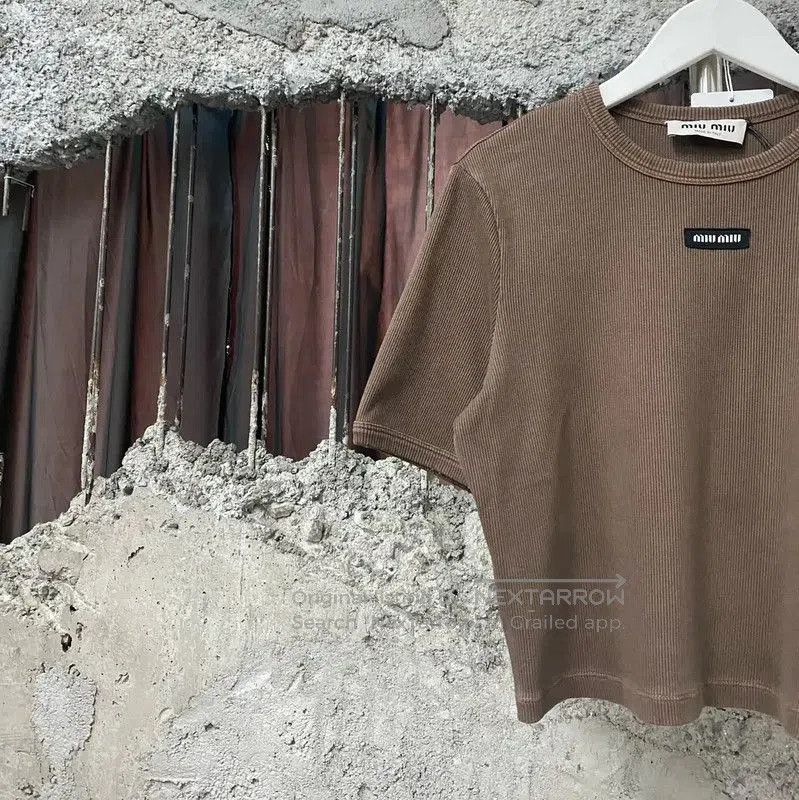 Miu Miu Miu Miu Beige Summer Short Sleeve T-Shirt . Size L / US 10 / IT 46 - 3 Thumbnail