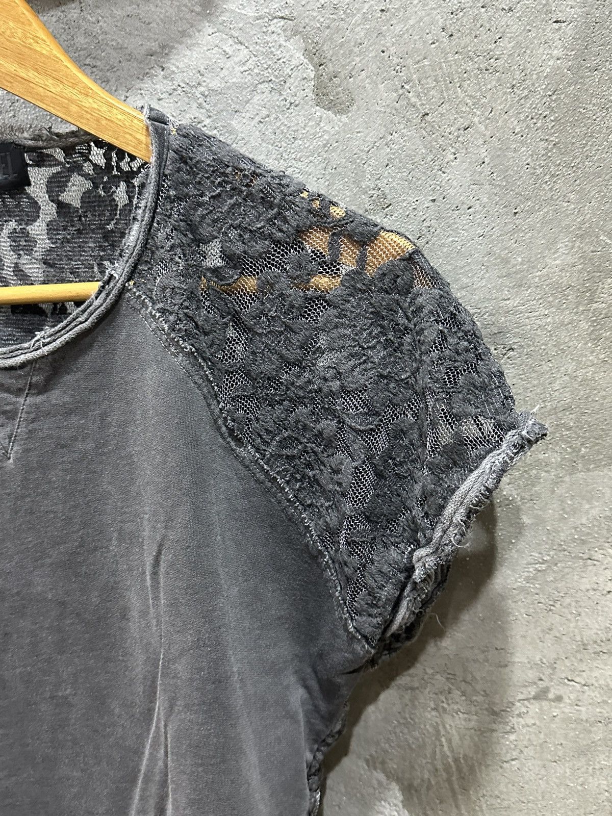 Diesel Diesel 3D Flower Lace Tee Size US XS / EU 42 / 0 - 4 Thumbnail