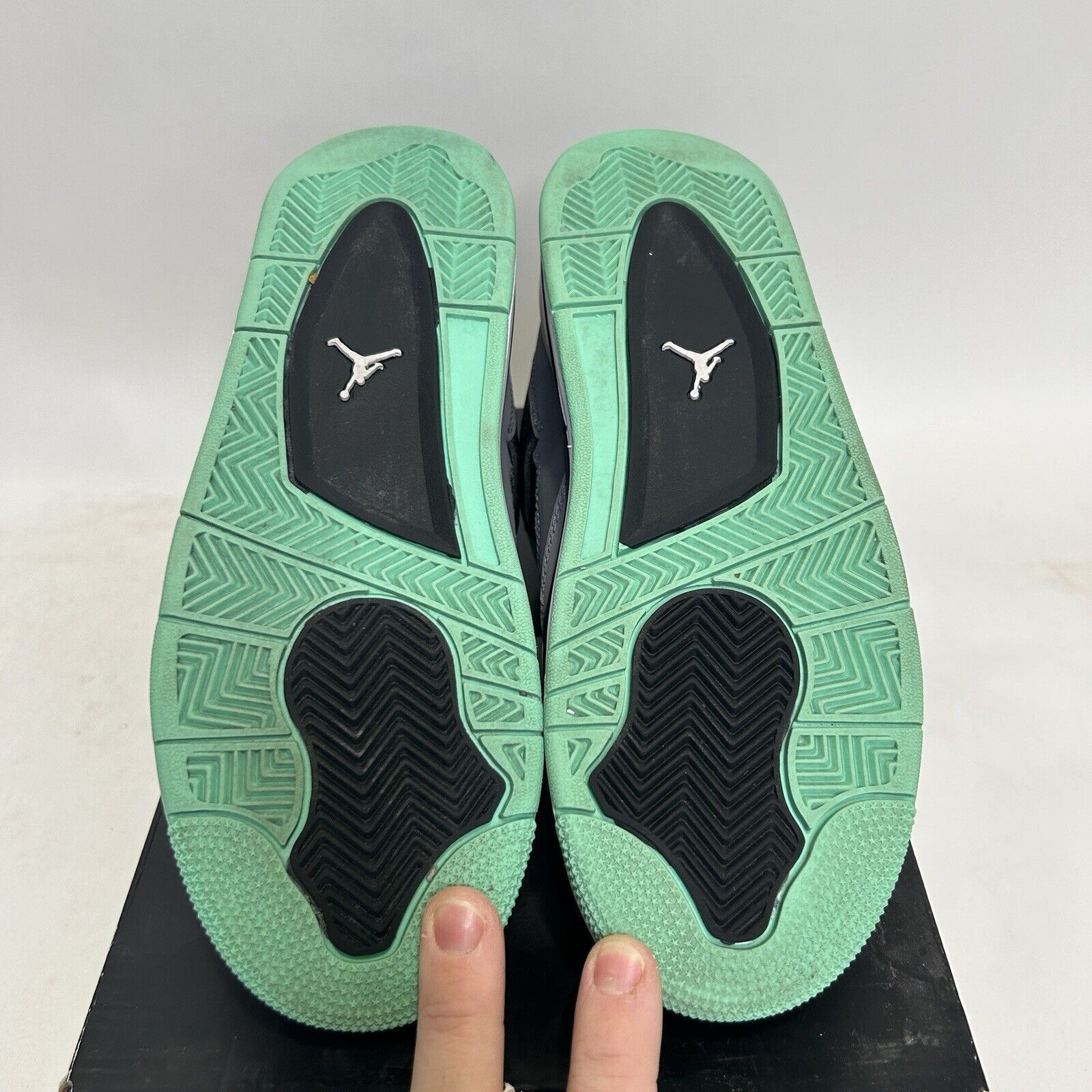 Nike Nike Air Jordan 4 Retro BG “Green Glow” 2024 Size US 7 / IT 37 - 7 Thumbnail