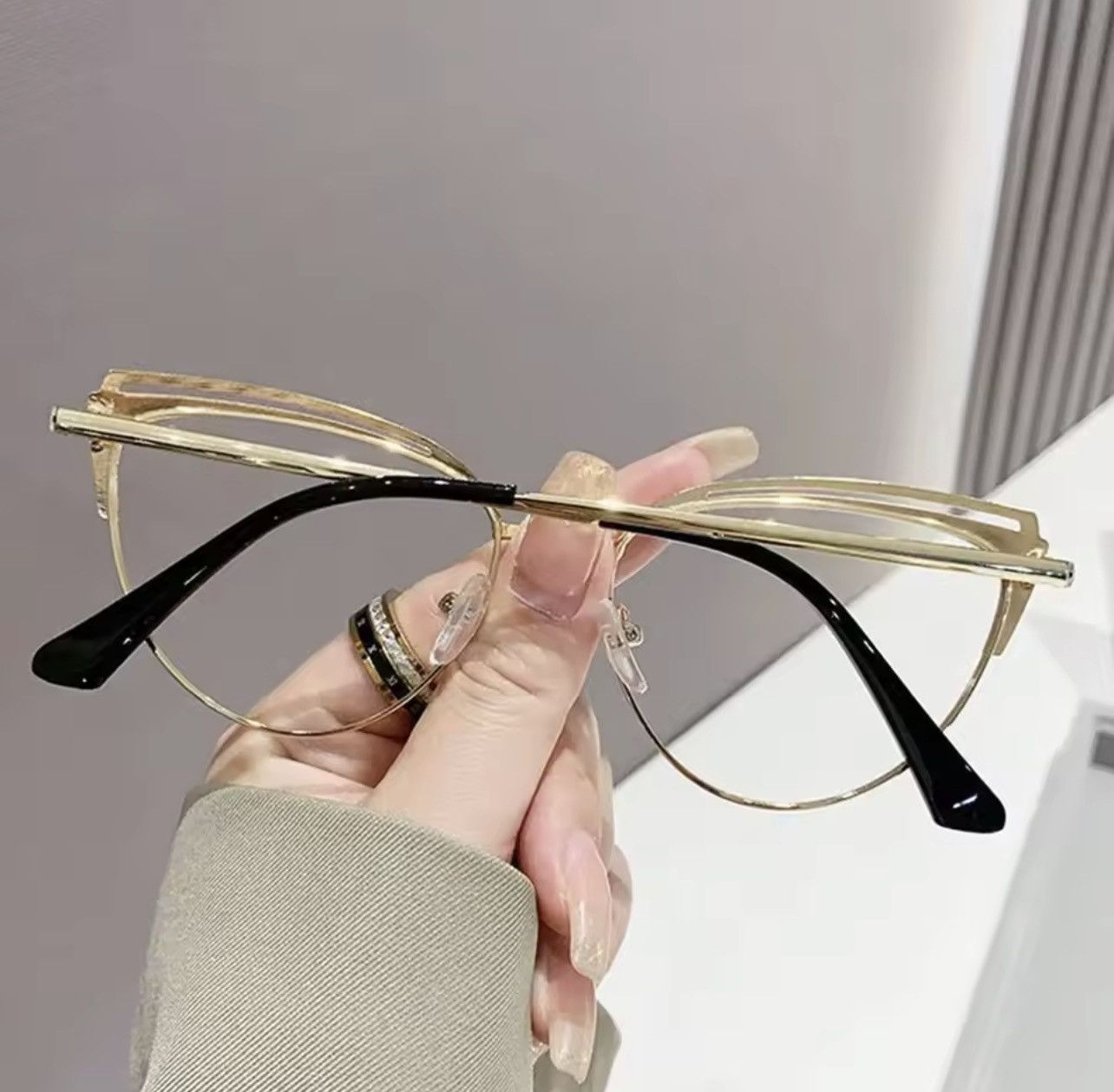 Other Classic Cat-eye Metal Multi-color Women's Photochromic Size ONE SIZE - 3 Thumbnail