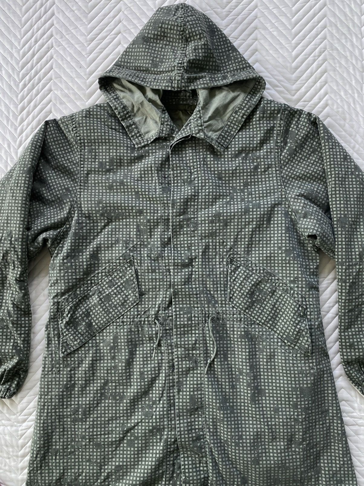 Vintage Vintage 80s U.S. Army Night Camouflage Parka (Made in USA) Size US M / EU 48-50 / 2 - 3 Thumbnail