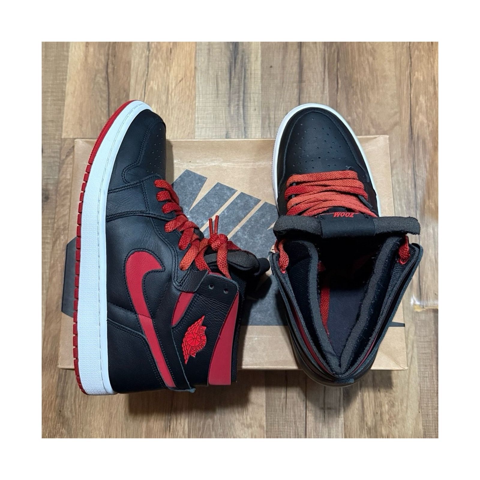 Nike Jordan 1 Zoom CMFT Black University Red Bred Size US 9.5 / EU 42-43 - 1 Thumbnail