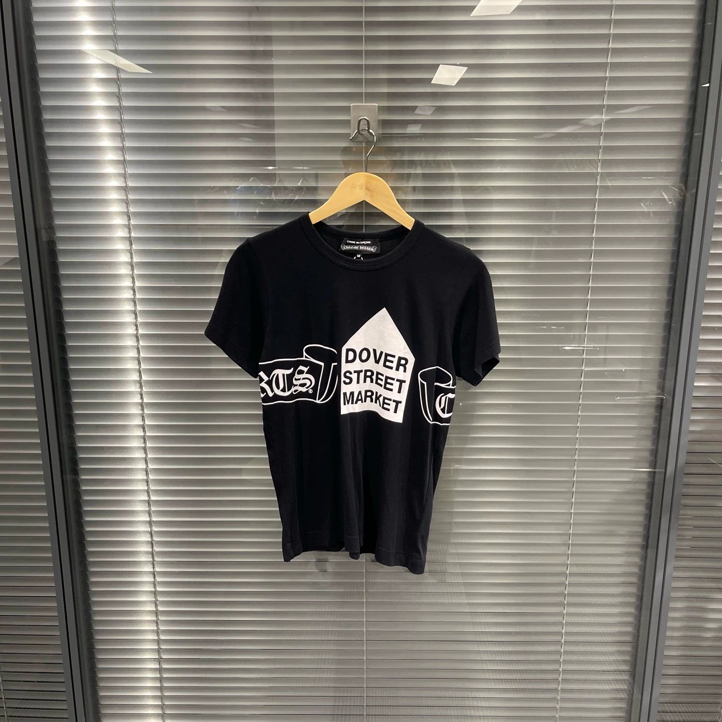 Chrome Hearts Chrome Hearts x CDG Scroll Print Short Sleeve Tee M Size M / US 6-8 / IT 42-44 - 1 Thumbnail