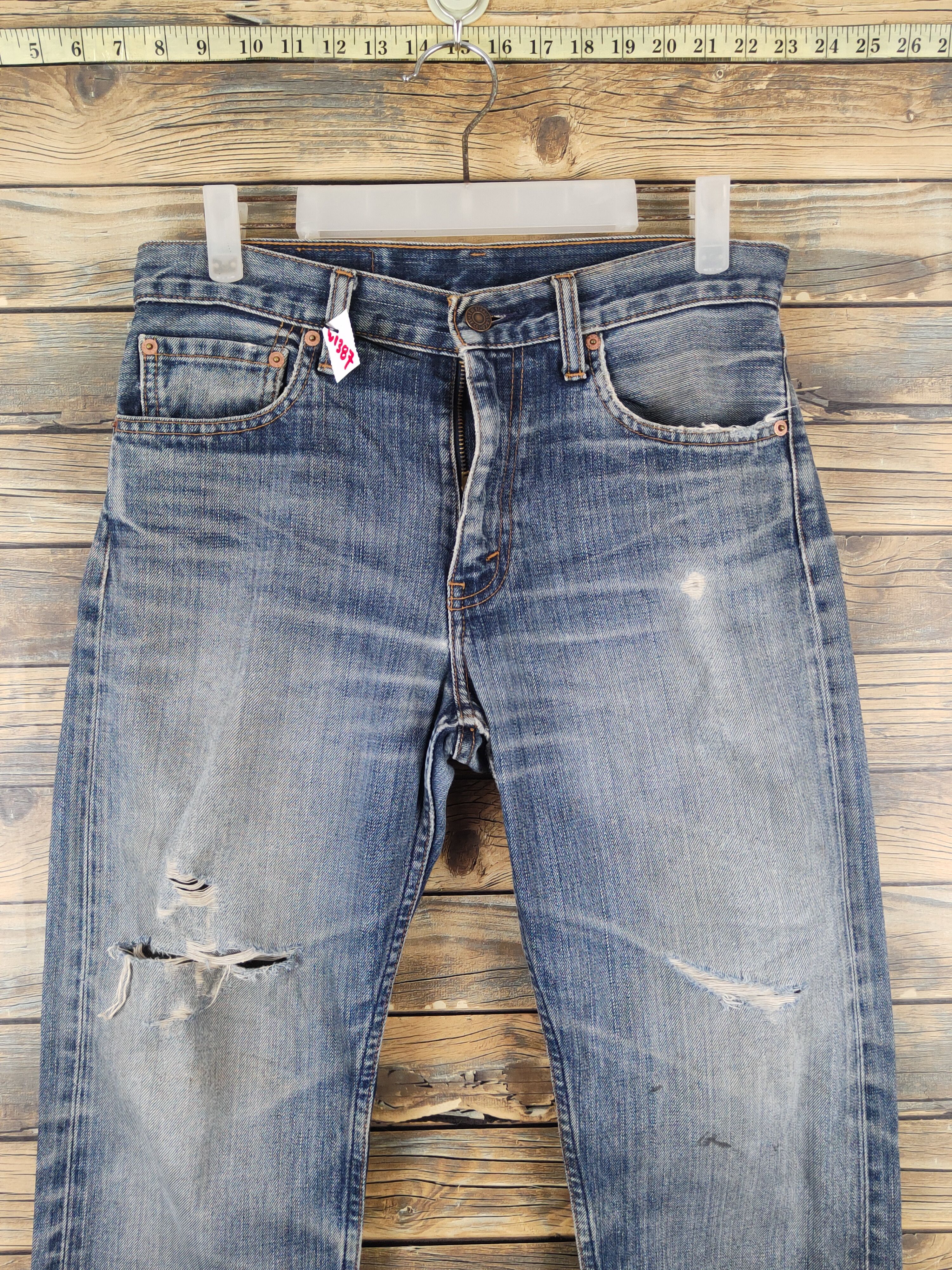 Levi's Levi's Dark Blue Faded Distressed Ripped Jeans #W1387 Size US 31 - 2 Thumbnail