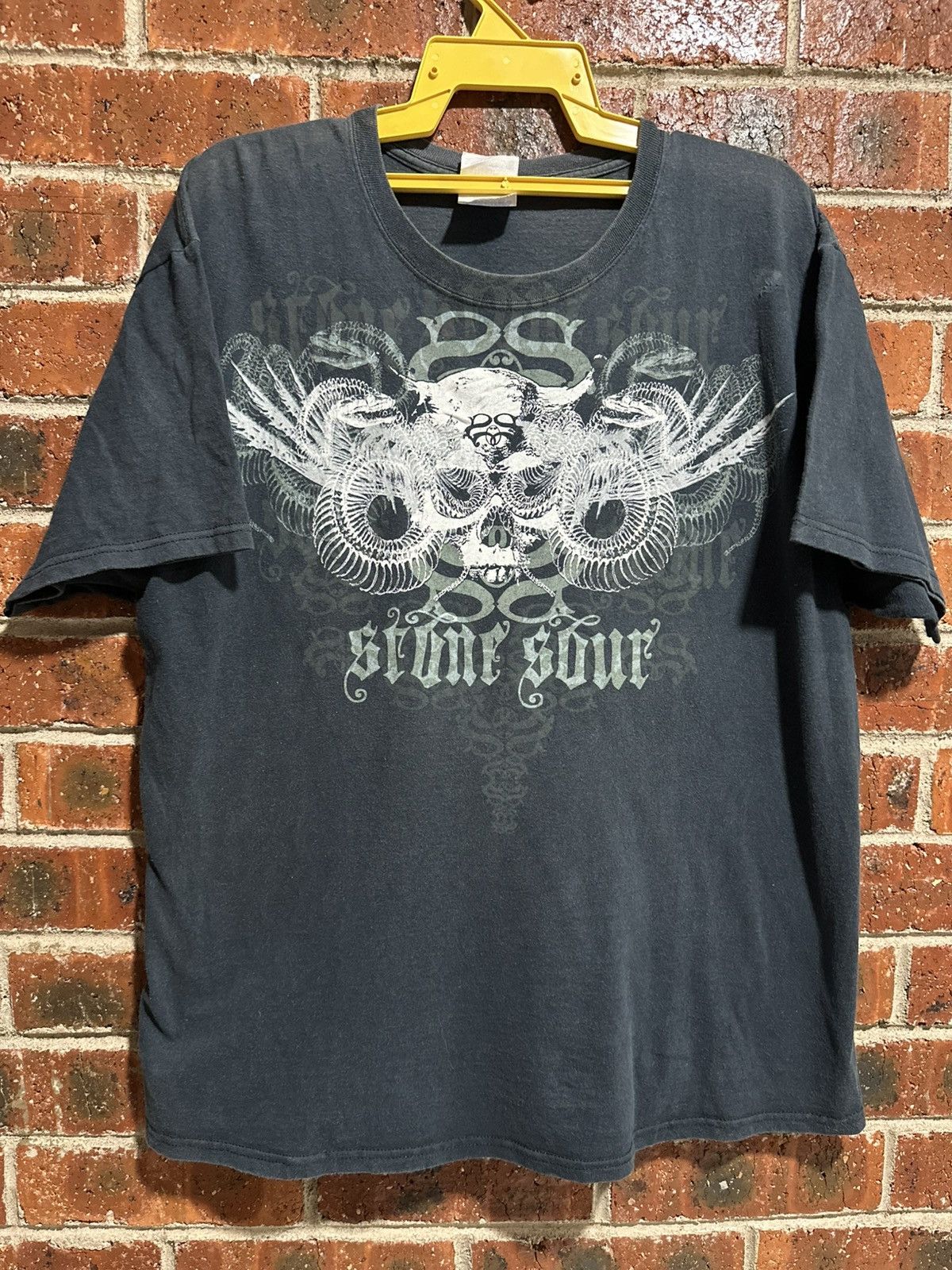 Band Tees Thrashed Stone Sour Sun Faded Grunge Tee Size US XL / EU 56 / 4 - 1 Thumbnail
