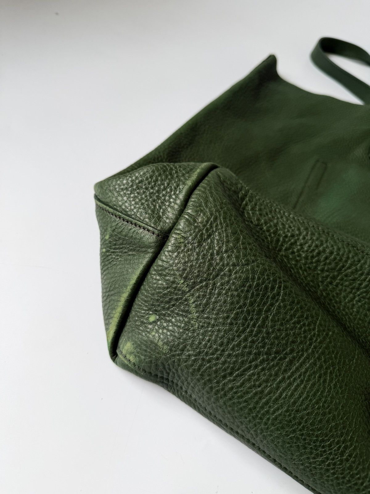 Prada Prada Tufo Scamosciato Leather Unlined XL Tote Bag Size ONE SIZE - 9 Thumbnail