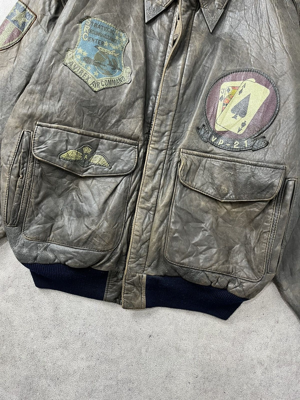 Avirex AVIREX type A-2 topgun 80’s distressed leather flight jacket Size US L / EU 52-54 / 3 - 4 Thumbnail