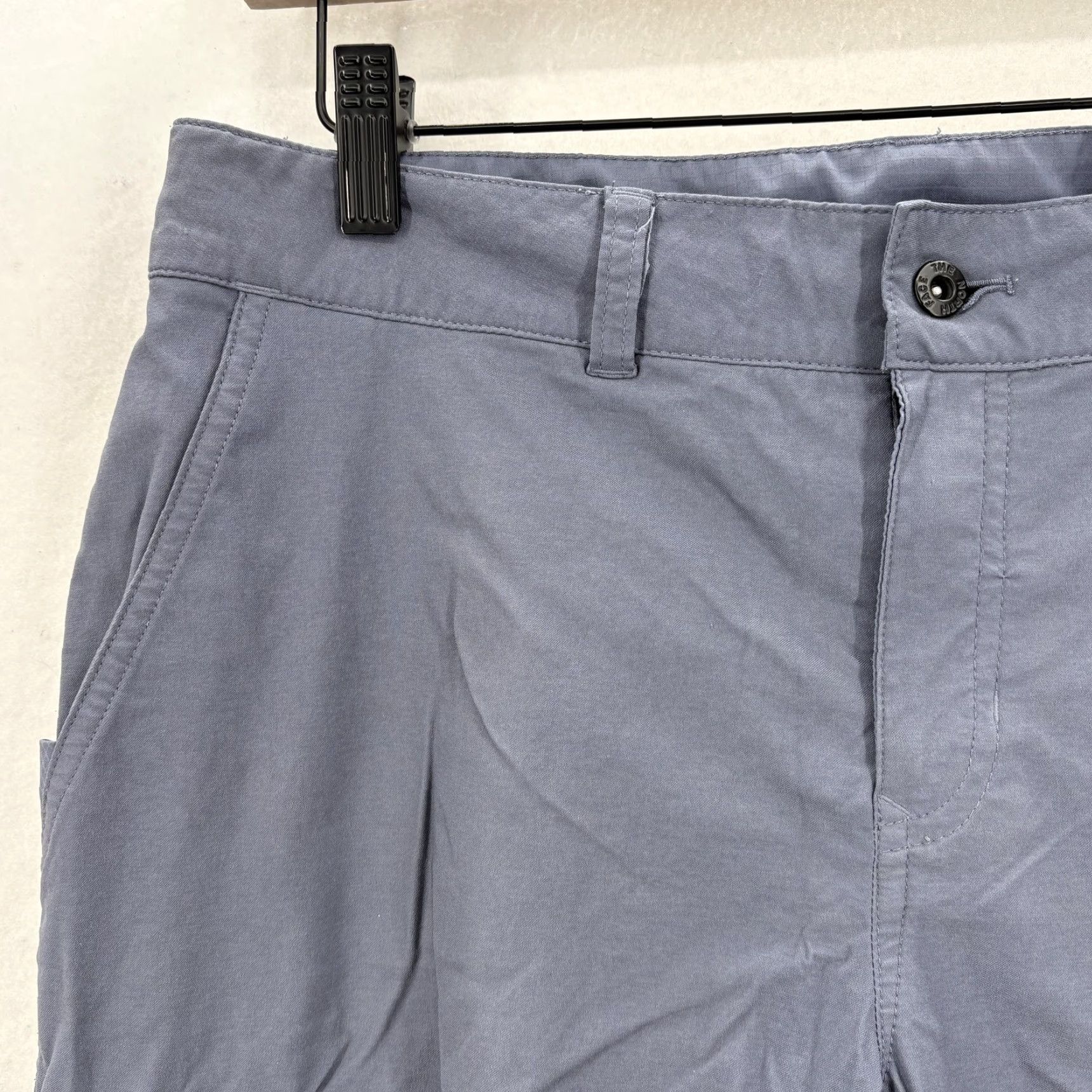 The North Face The North Face Hiking Pants Womens 8 Gray Stretch Cargo Pockets Quick Dry Shirt? Size 30" / US 8 / IT 44 - 3 Thumbnail