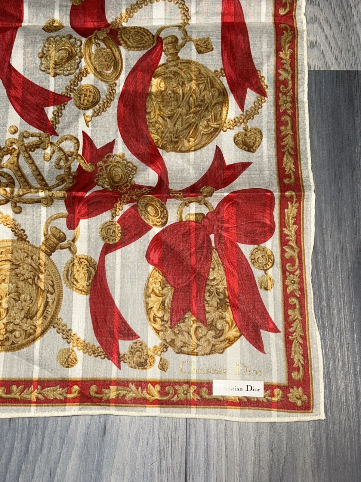 Dior Christian Dior Gold Chain Red Ribbon Cotton Handkerchief Size ONE SIZE - 6 Thumbnail