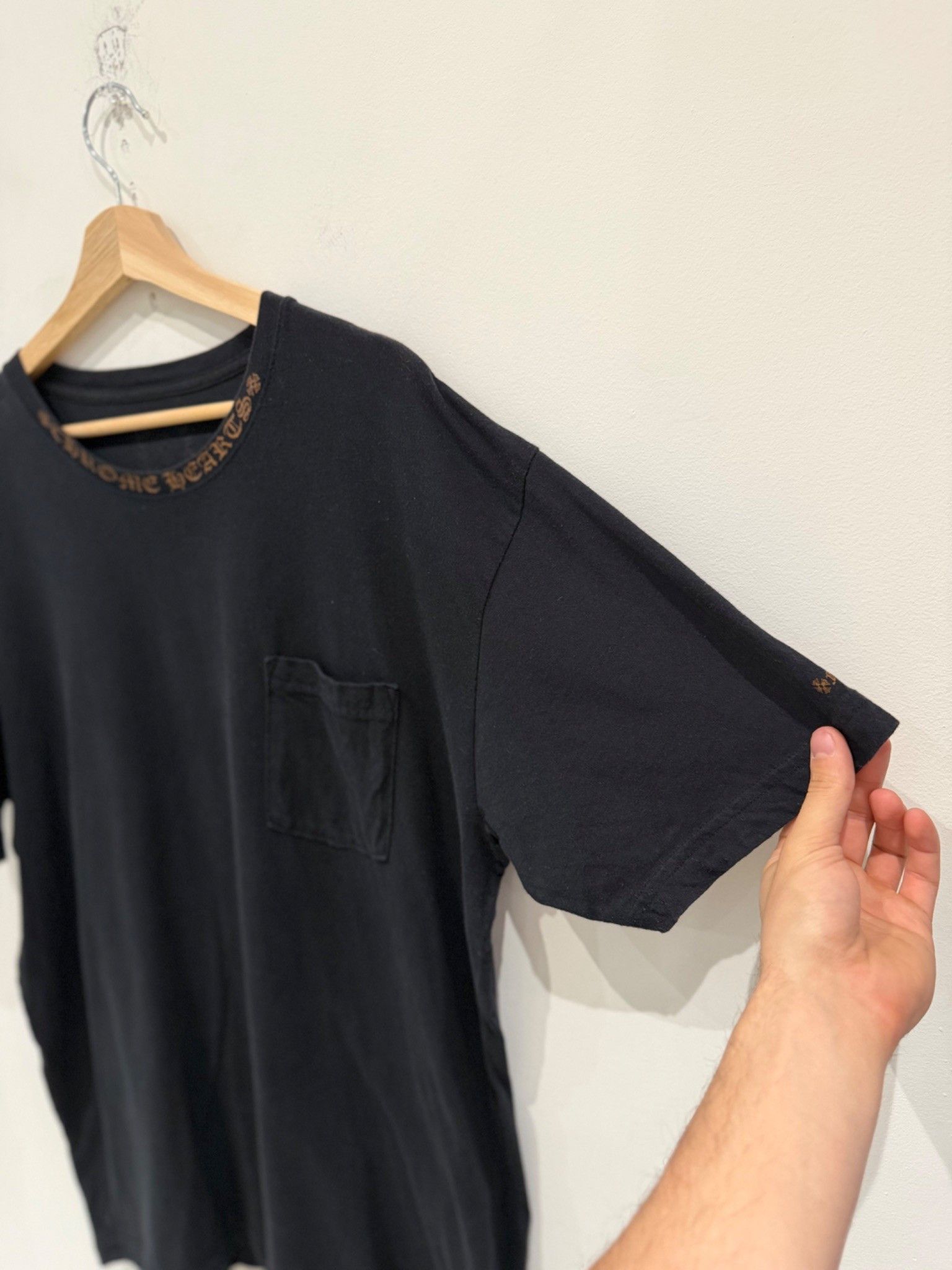 Chrome Hearts Chrome Hearts Collar Print T-shirt Black/Brown Size US XXL / EU 58 / 5 - 4 Thumbnail