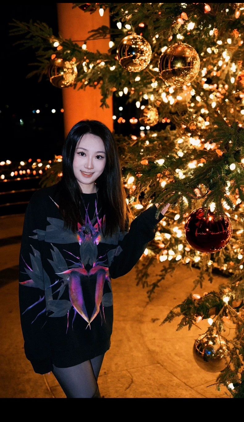 GIVENCHY Paradise Bird Print Sweatshirt- dmc