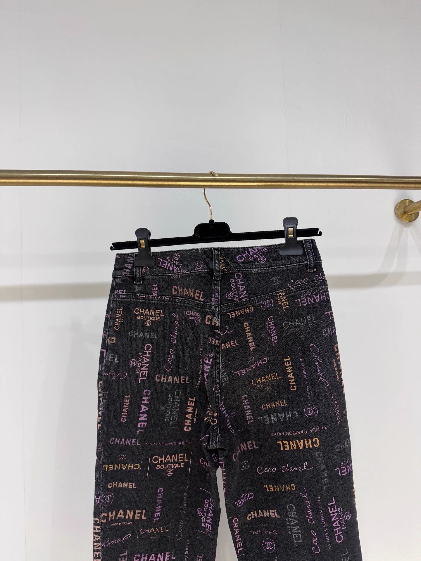 Chanel Chanel Straight Graffiti Letter 9 Jeans FR38 New Size 27" / US 4 / IT 40 - 5 Thumbnail