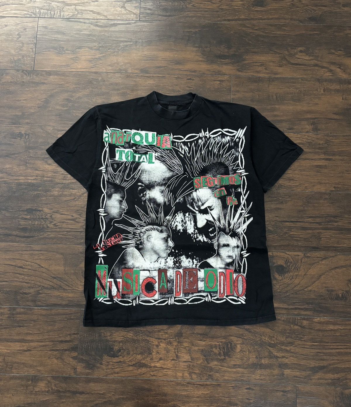 Band Tees VINTAGE MUSICA DE ODIO AOP MEXICAN ROCK BAND SHIRT Size US XL / EU 56 / 4 - 1 Thumbnail