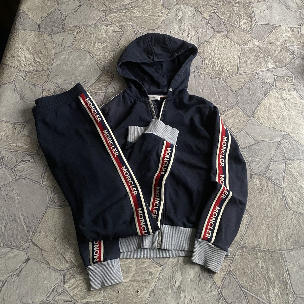 Moncler Moncler Tracksuit Zip Hoodie Cardigan + Sweatpants Lamps Size US XS / EU 42 / 0 - 1 Thumbnail