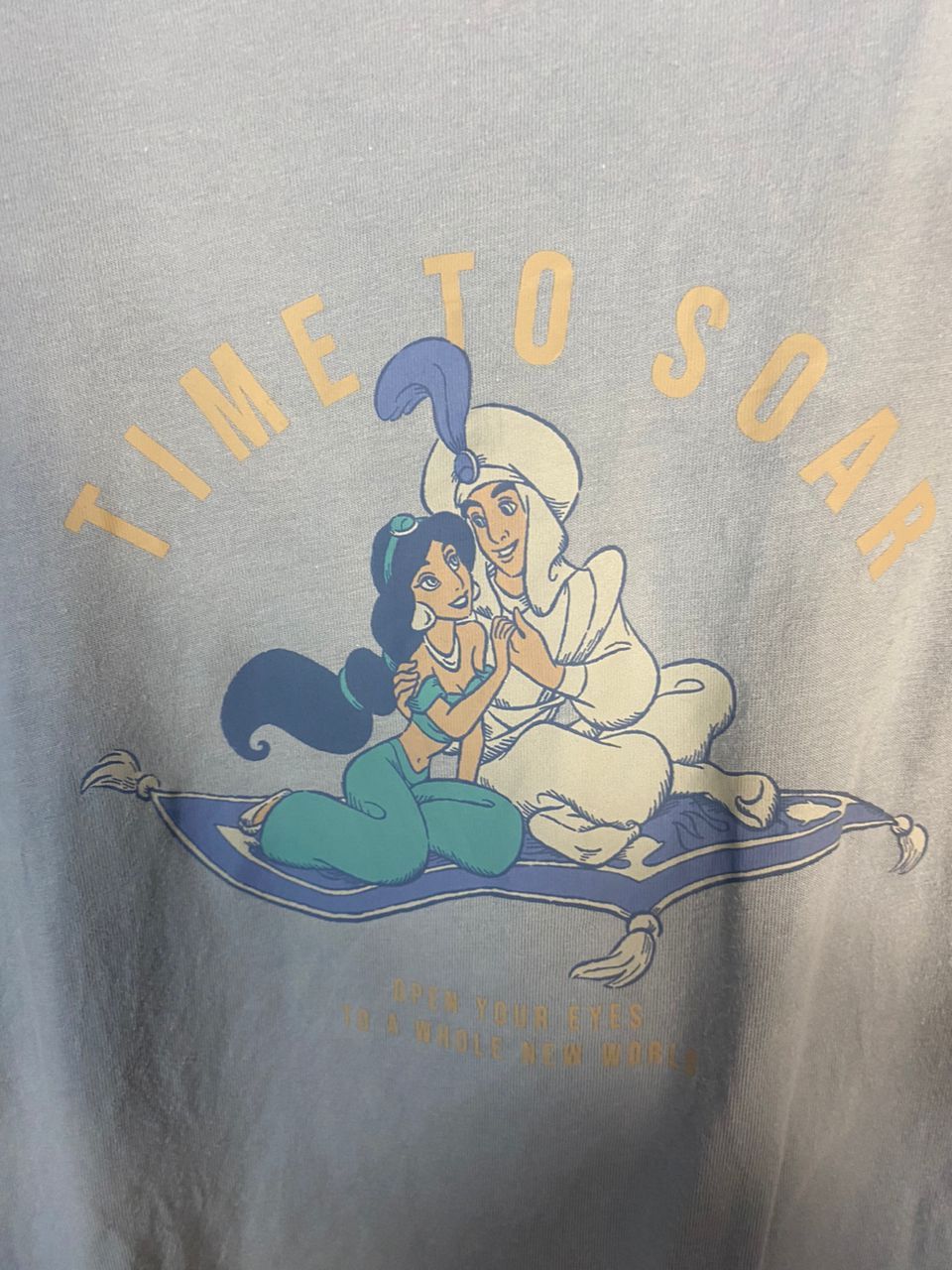 Cartoon Network × Disney × Uniqlo Aladdin Disney x Uniqlo tshirt Size US M / EU 48-50 / 2 - 9 Thumbnail