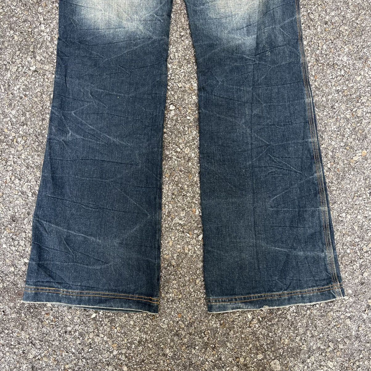 Japanese Brand SUPER FLARE JEANS JAPANESE DENIM BOOT CUT PANT Size 27" / US 4 / IT 40 - 12 Thumbnail