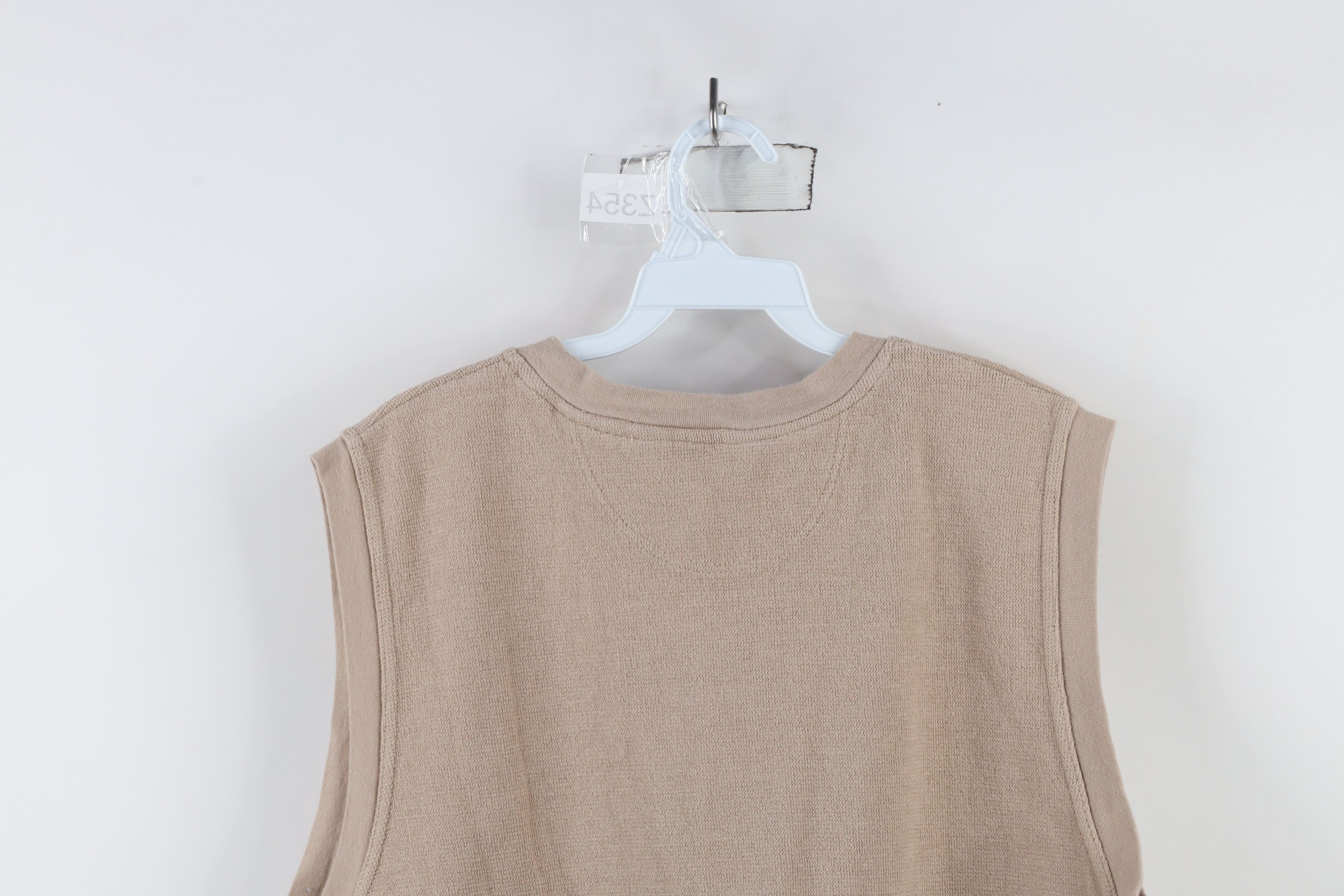 Vintage Vintage 90s Streetwear Textured V-Neck Sweater Vest Beige Size US L / EU 52-54 / 3 - 8 Thumbnail
