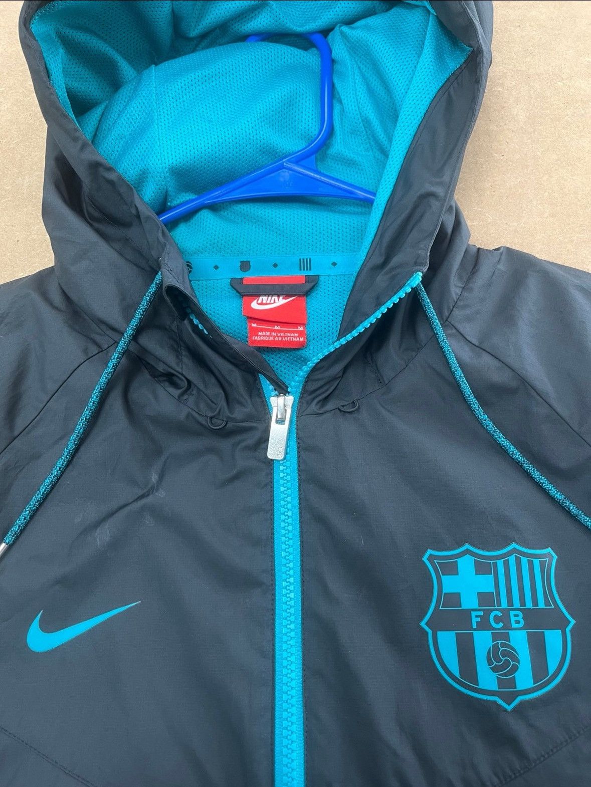 Nike Nike FC Barcelona Authentic Windbreaker Jacket Size US M / EU 48-50 / 2 - 3 Thumbnail