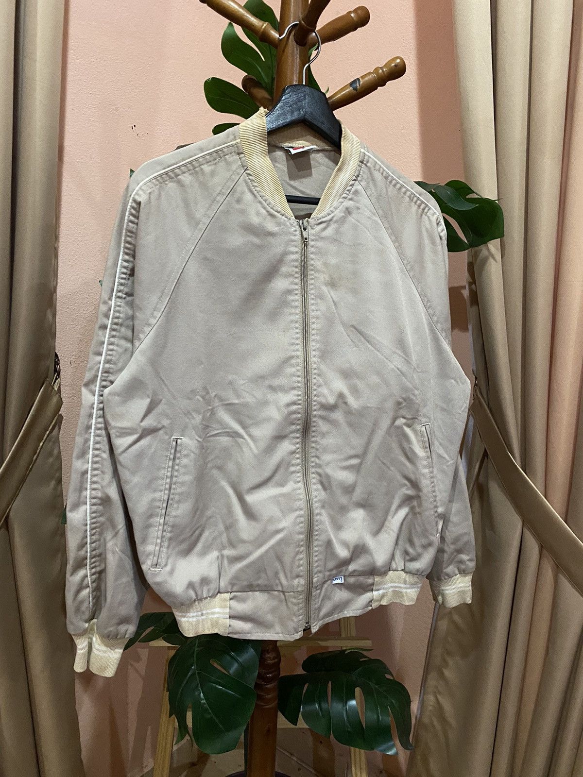 Levi's VINTAGE LEVIS OLYMPIC CASUAL WEAR BOMBER JACKET Size US M / EU 48-50 / 2 - 3 Thumbnail