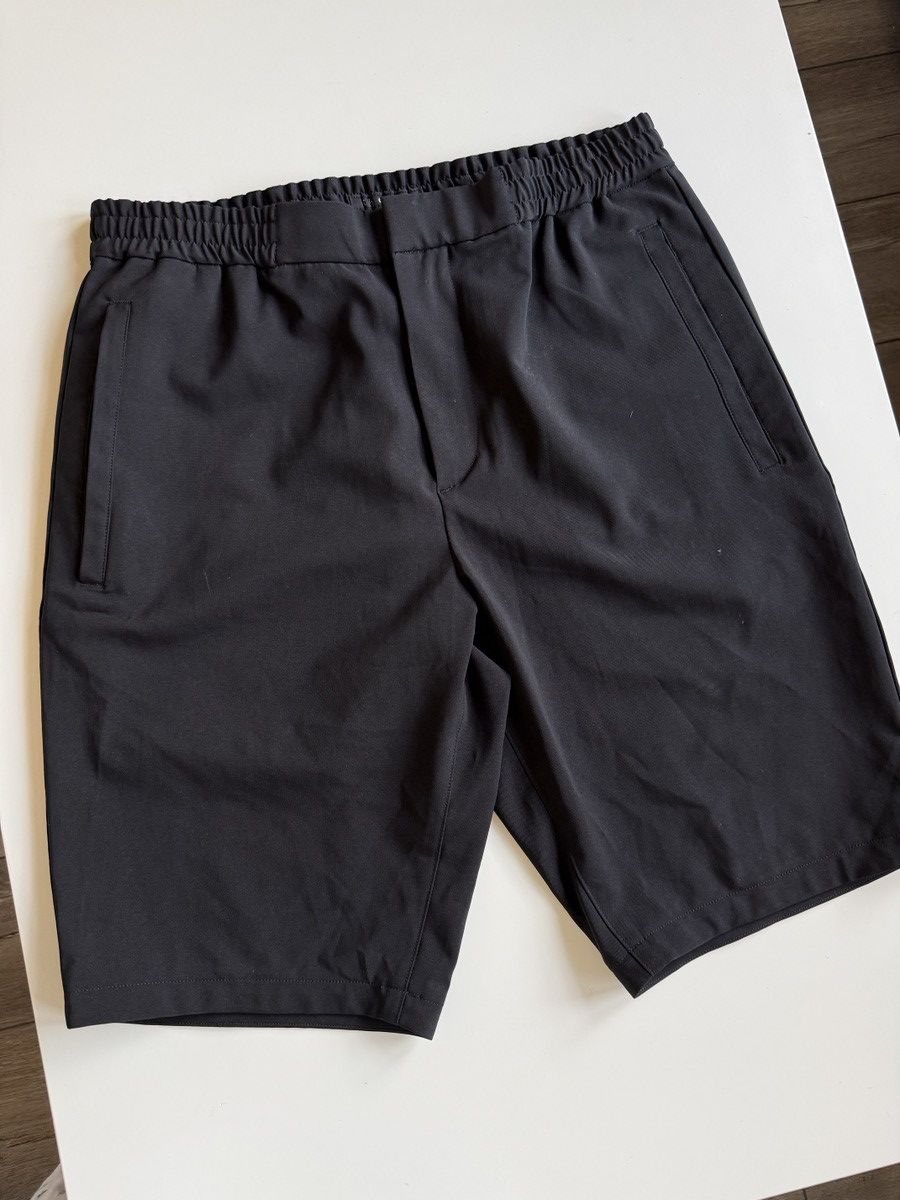 Theory Theory sporty nylon shorts Size US 30 / EU 46 - 3 Thumbnail