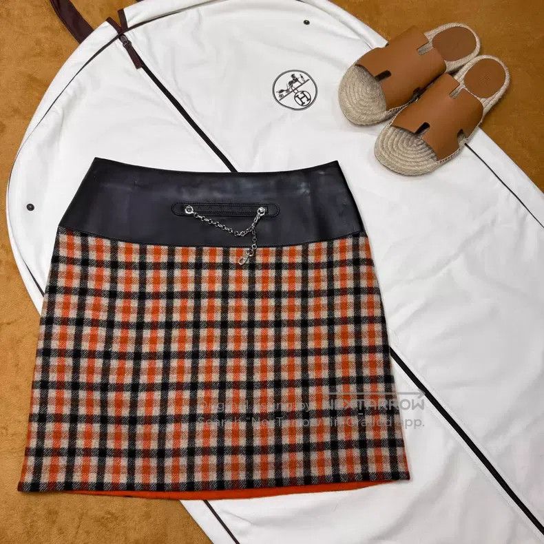 Hermes Hermes Double Faced Cashmere and Leather Skirt Size 24" / US 00 / IT 34 - 1 Thumbnail