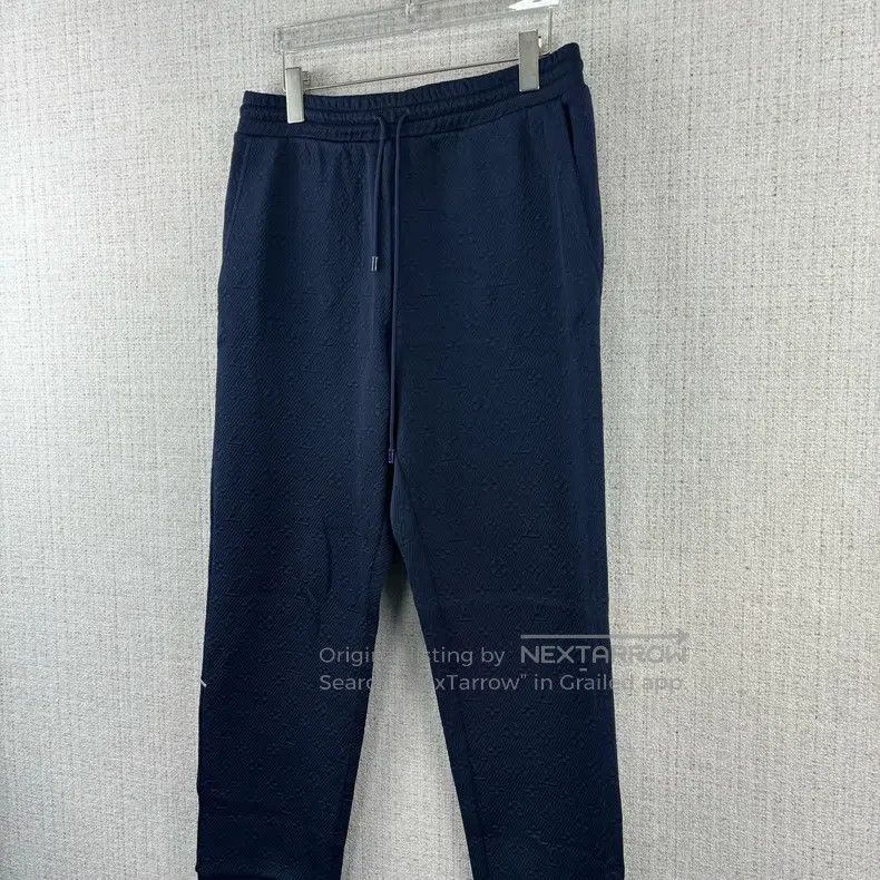 Louis Vuitton Louis Vuitton size l Solid Logo embossed full-print drawstr Size US 28 / EU 44 - 2 Thumbnail