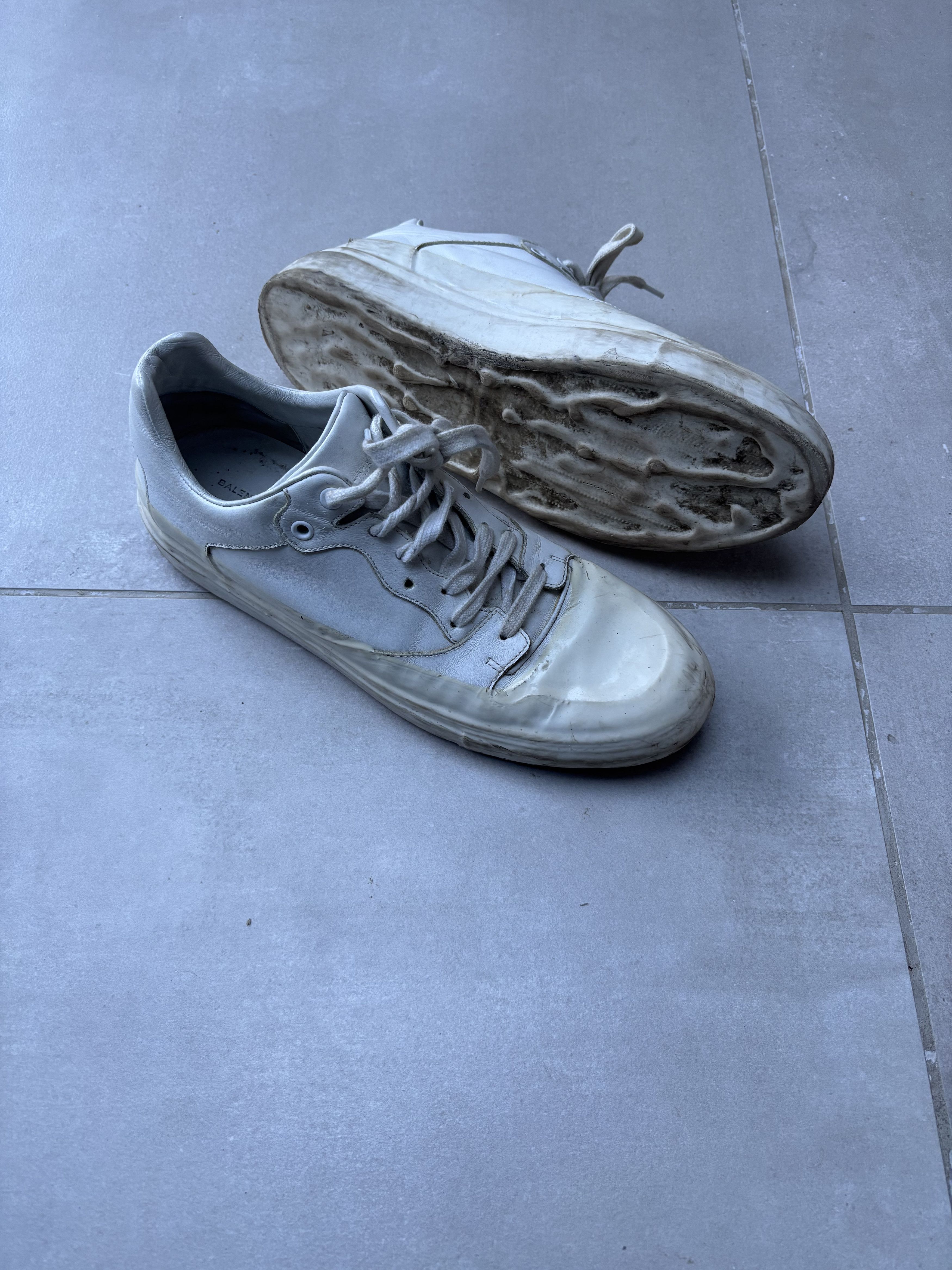 Balenciaga Balenciaga Rubber Dipped sneaker Size US 9 / EU 42 - 2 Thumbnail