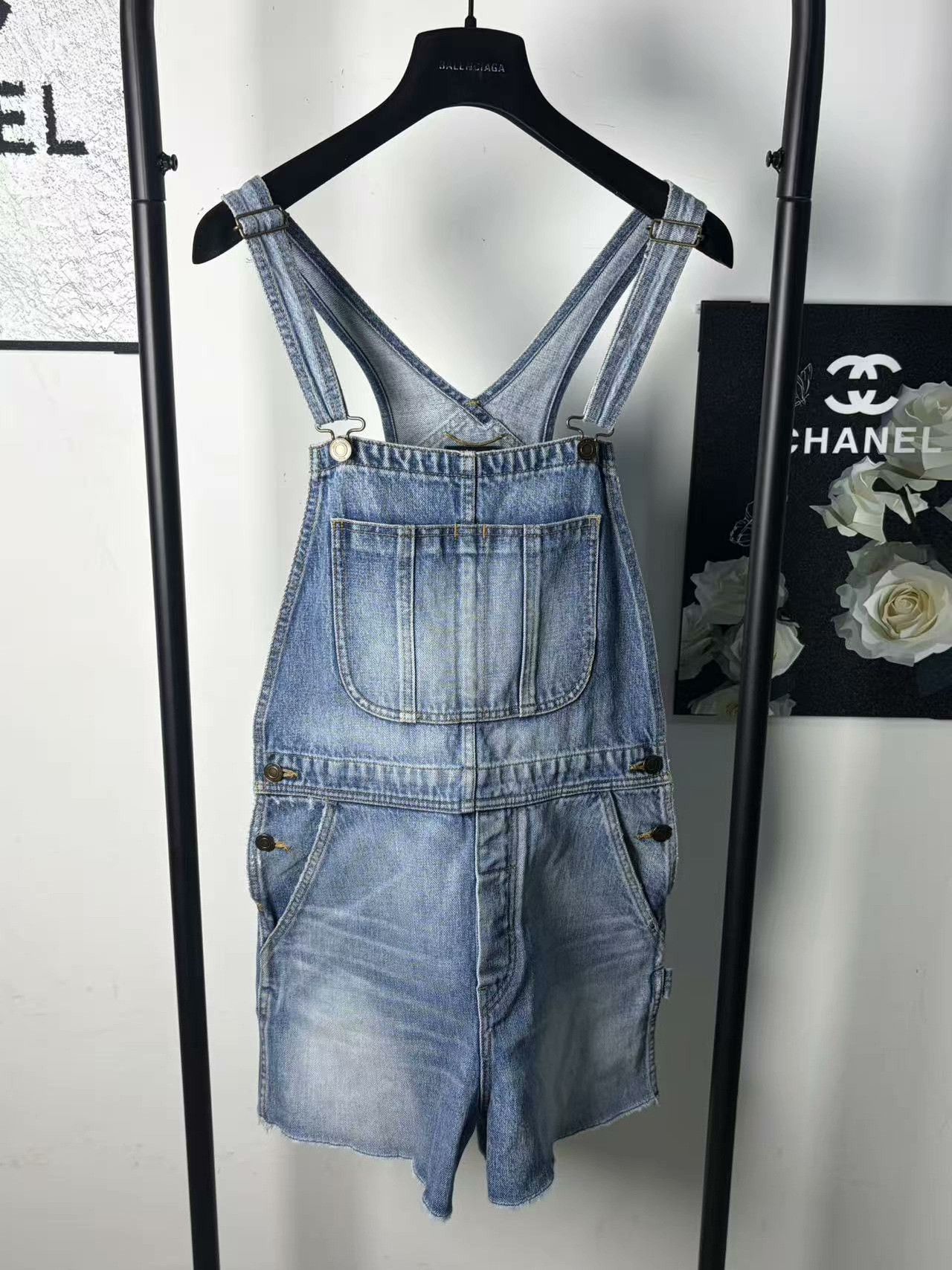 Saint Laurent Paris Saint Laurent Paris Denim White Pants 28 Women Size 28" / US 6 / IT 42 - 1 Thumbnail