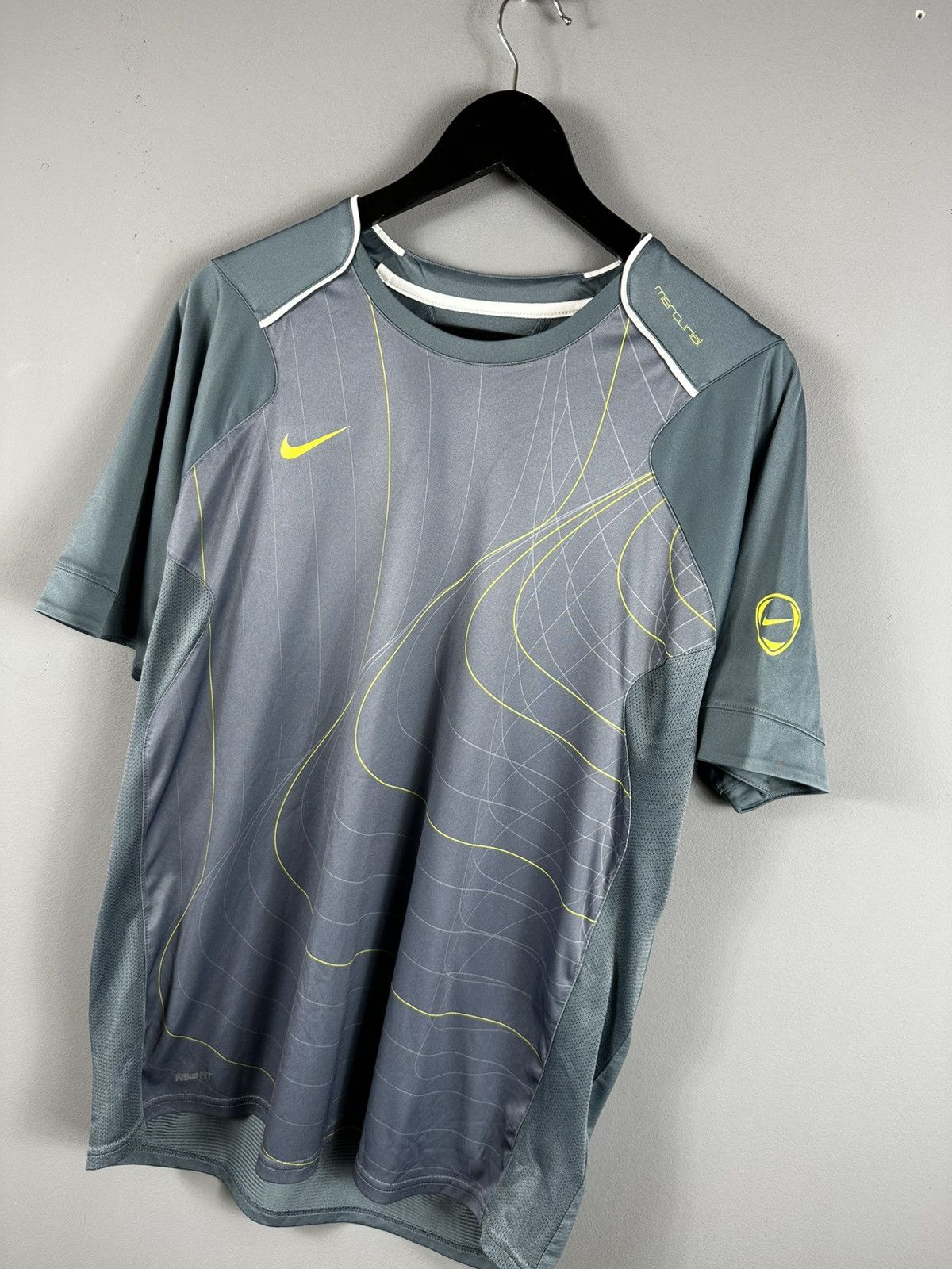 Nike Vintage 90s NIKE Mercurial T-shirt Y2K Retro Old Size US L / EU 52-54 / 3 - 2 Thumbnail