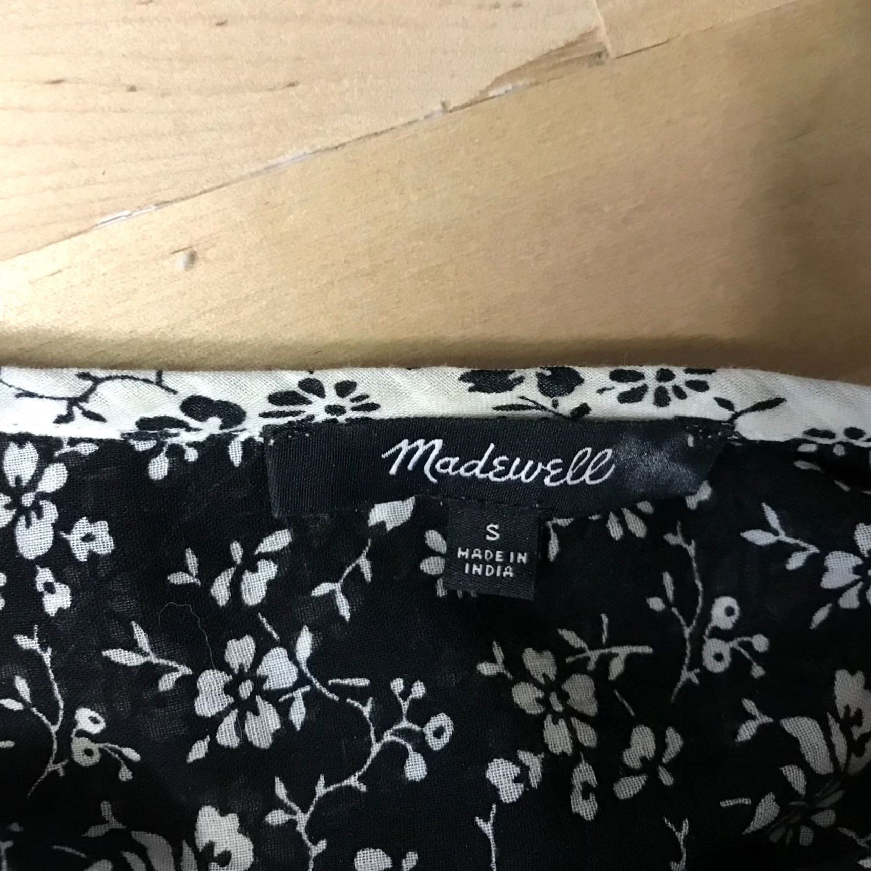 Madewell MADEWELL Blouse WOMEN'S S BLACK FLORAL LONG SLEEVE ROUND NECK BUTTON TOP Size S / US 4 / IT 40 - 5 Thumbnail