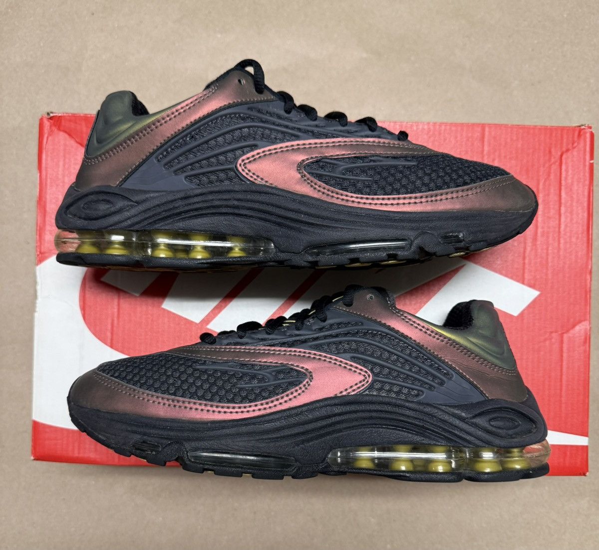 Nike Air Tuned Max Dark Charcoal | Celery-Saturn Red | Grailed