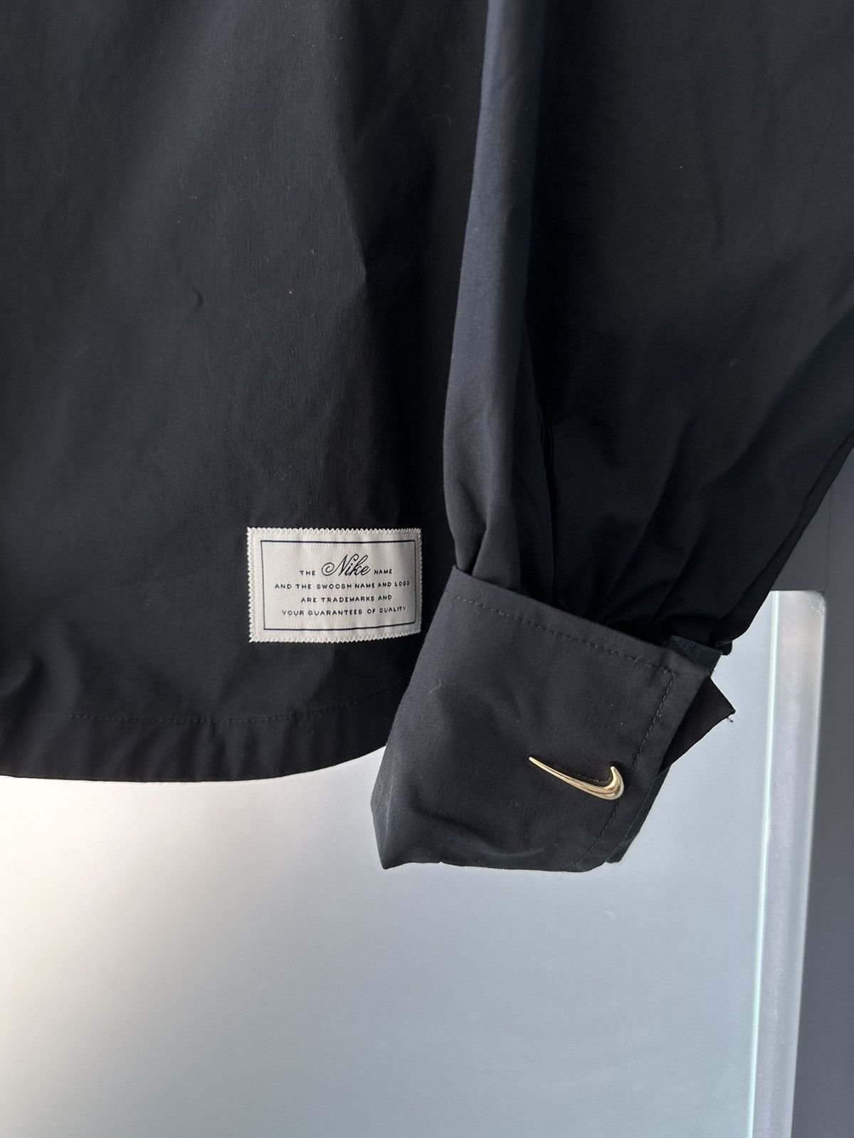 Nike Nike Shirt Women's Black Size US XL / EU 56 / 4 - 3 Thumbnail