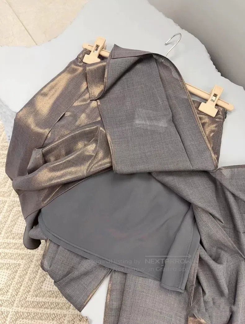Brunello Cucinelli Brunello Cucinelli Women's Grey Pleated Skirt Size 25" / US 0 / IT 36 - 2 Thumbnail