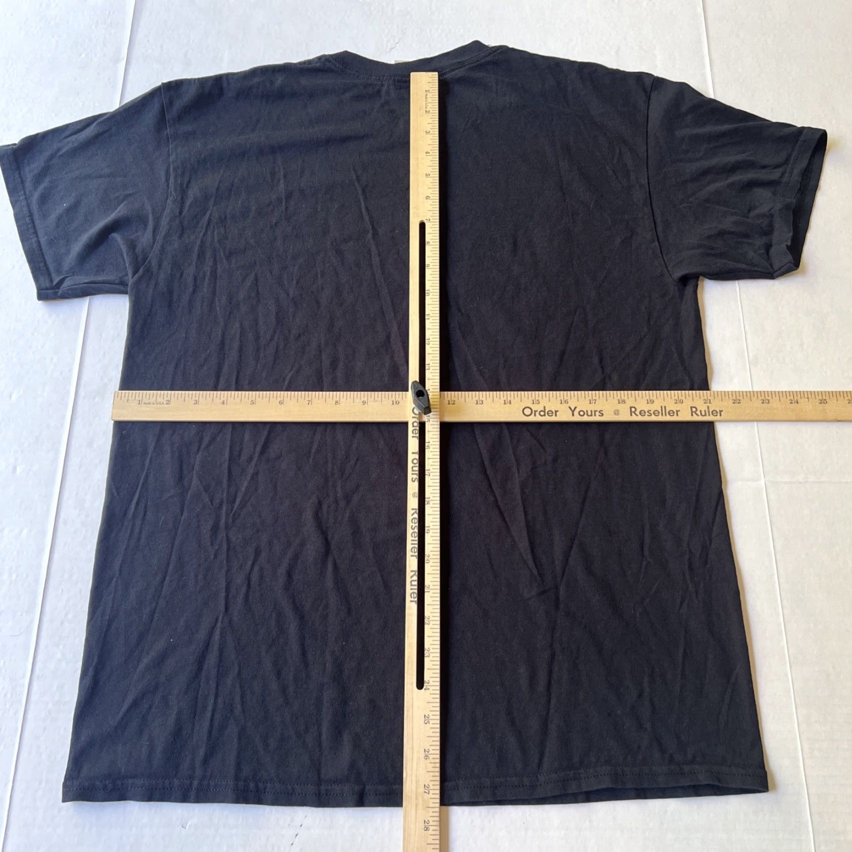 Gildan VINTAGE PIRATE RADIO 100.3 FM Shirt Large Unisex Adults Black Graphic Print Logo 80s Music Rock Tee Size US L / EU 52-54 / 3 - 6 Thumbnail