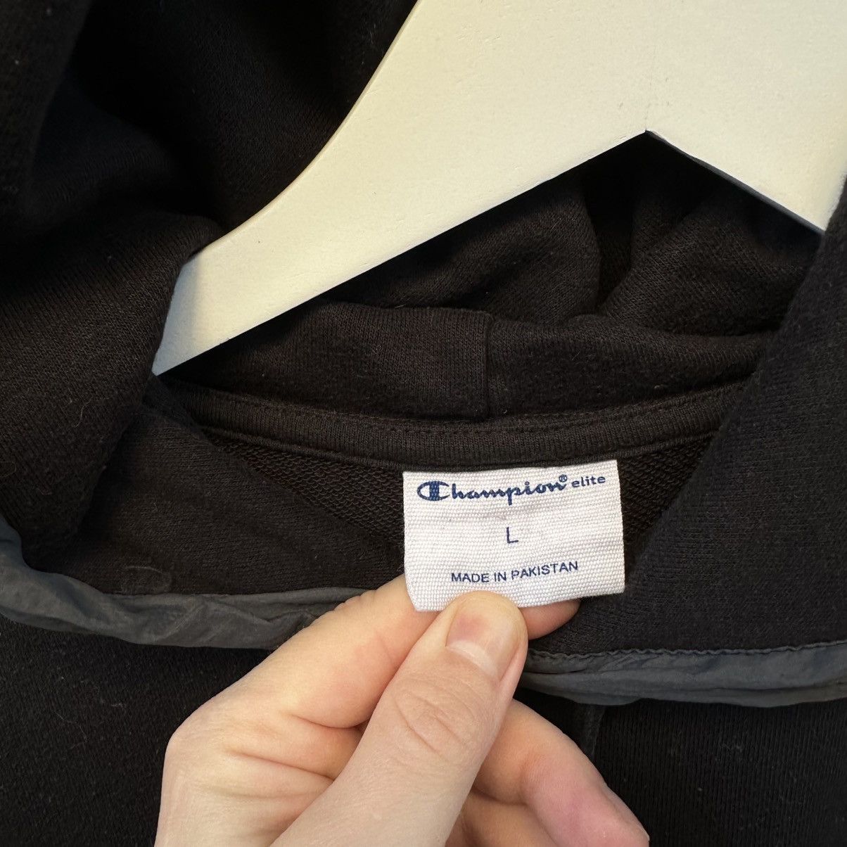 20471120 Vintage Champion Hoodie Crazy Fit Size L Y2K 00s US hype Size US L / EU 52-54 / 3 - 6 Thumbnail