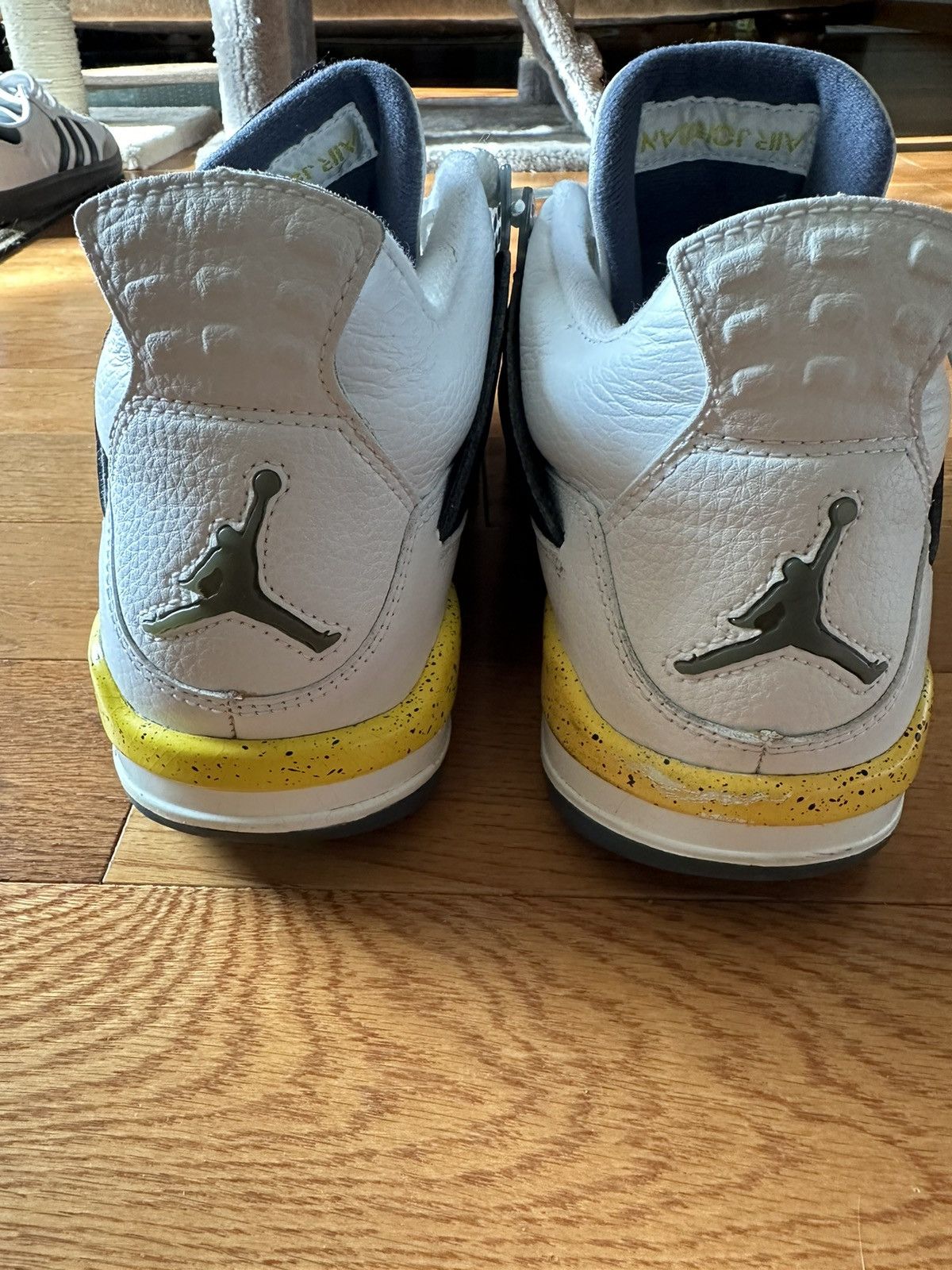 Jordan Brand Air Jordan 4 Tour Yellow Size US 12 / EU 45 - 7 Thumbnail