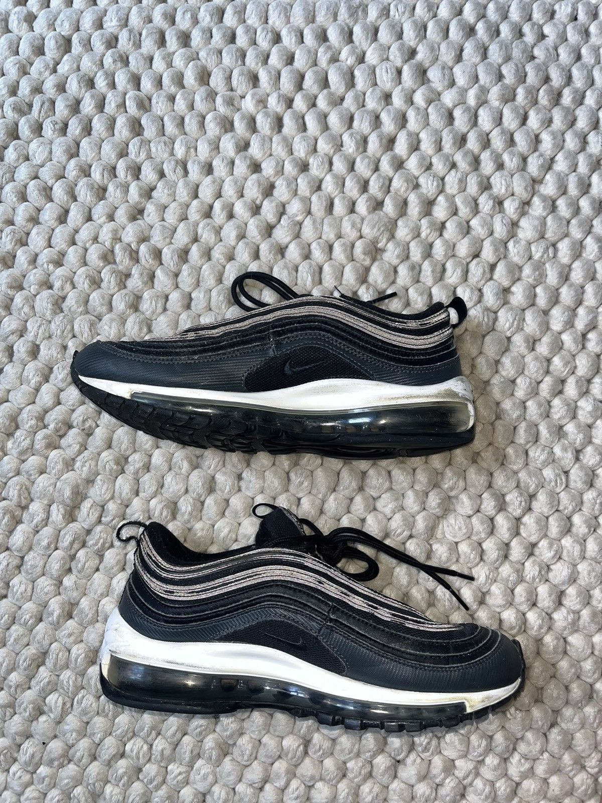 Nike Black Nike Air Max Size US 6 / EU 39 - 2 Thumbnail