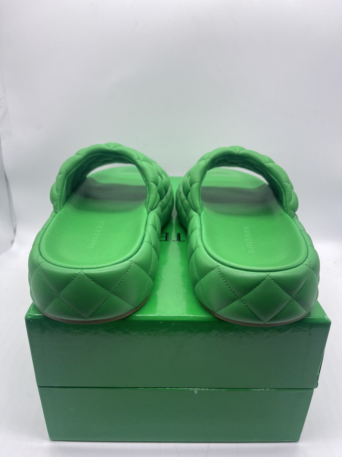 Bottega Veneta Bottega veneta leather padded sliders eu 39 Size US 9 / IT 39 - 4 Thumbnail