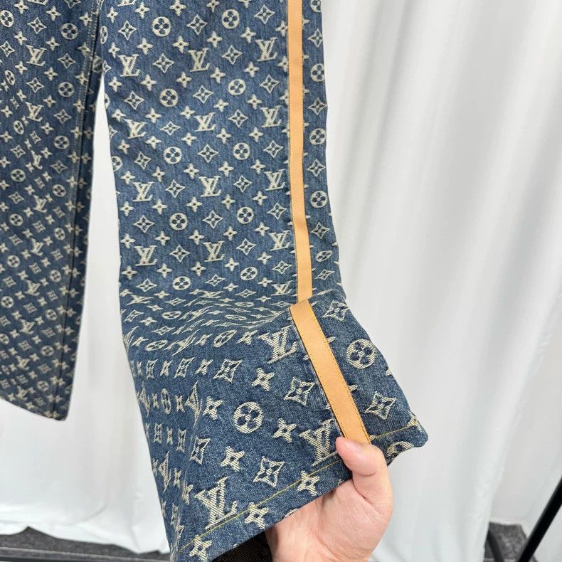 Louis Vuitton Louis Vuitton Leather-trimmed full-print jeans Size US 28 / EU 44 - 5 Thumbnail