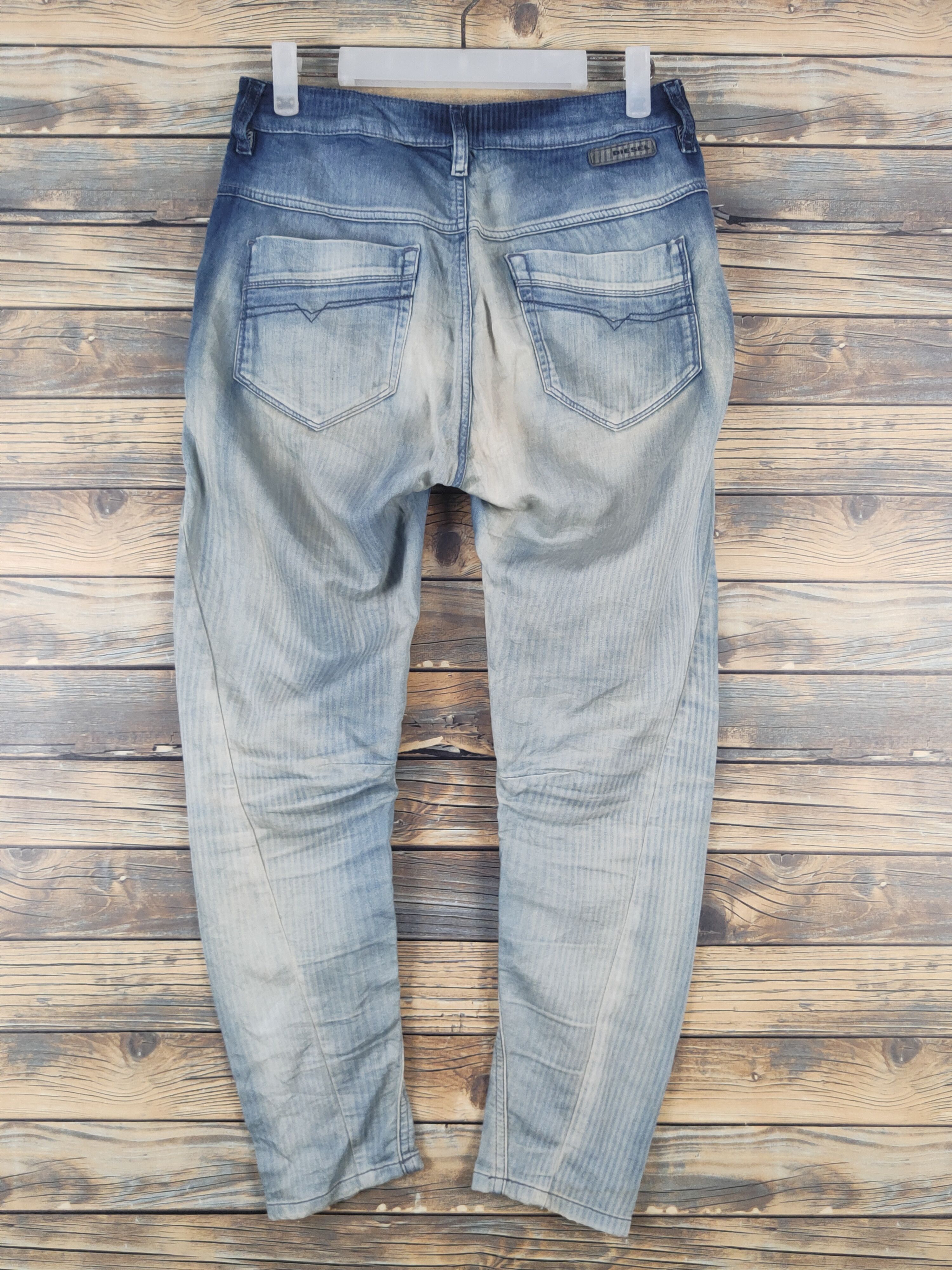 Diesel Diesel Dark Blue Faded Distressed denim Soft Jeans #W2003 Size US 27 - 8 Thumbnail