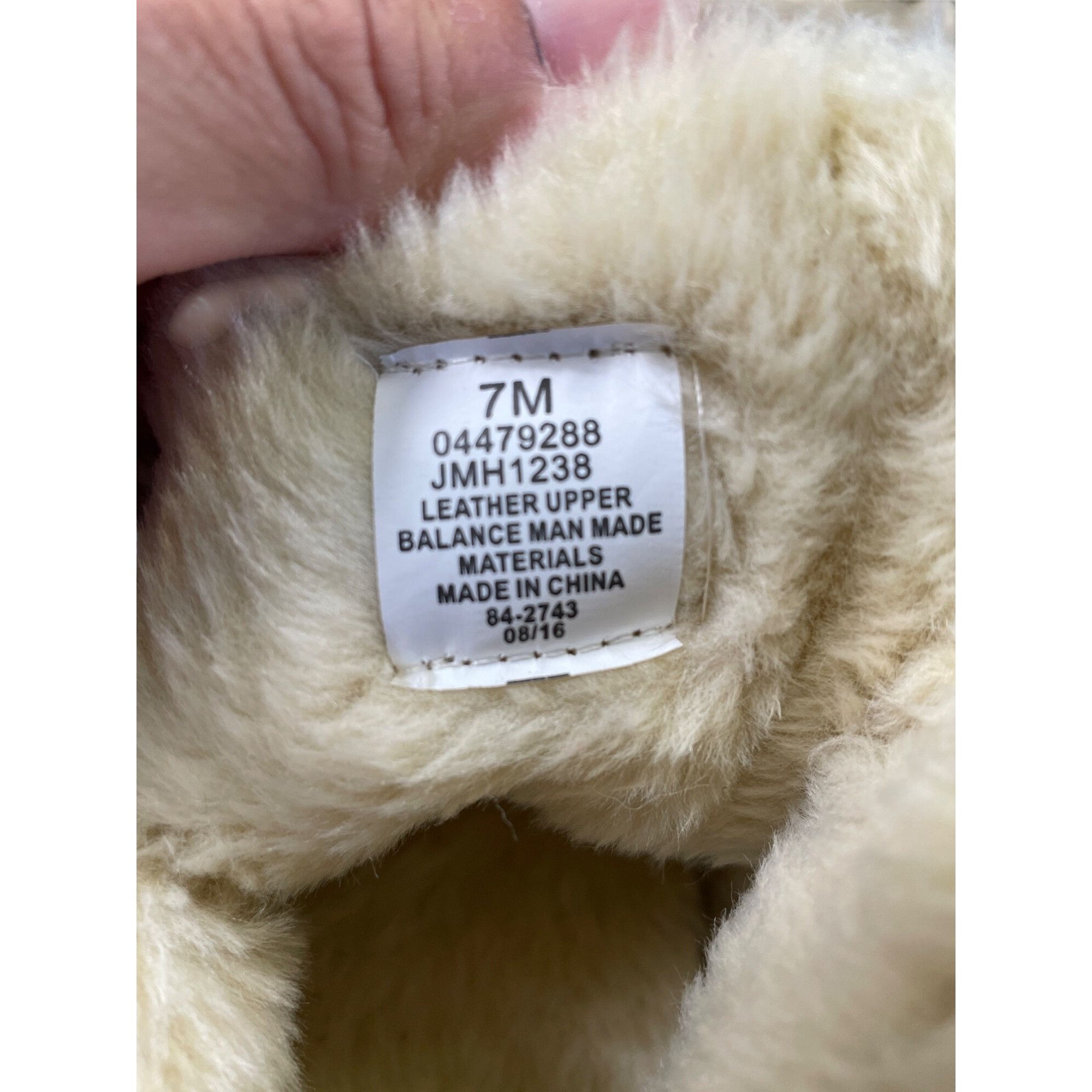Cabelas Cabelas Womens Gray Suede Fur-Lined Ankle Bootie Shoes Size Size US 7 / IT 37 - 12 Thumbnail
