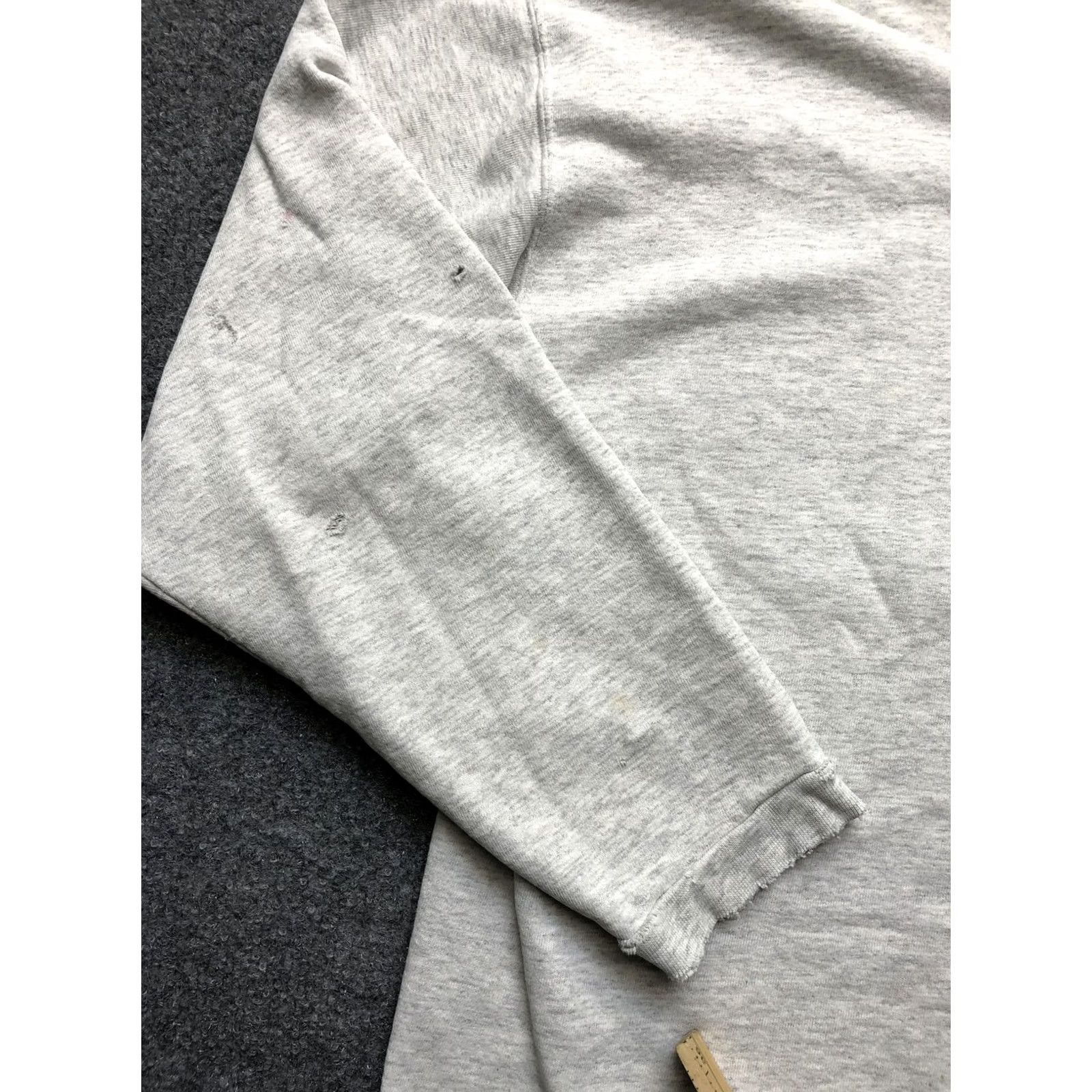 Vintage VINTAGE B.U.M. Equipment Sweatshirt Mens Large Crewneck Bum USA 90s Gray Fleece Pullover Size US L / EU 52-54 / 3 - 5 Thumbnail