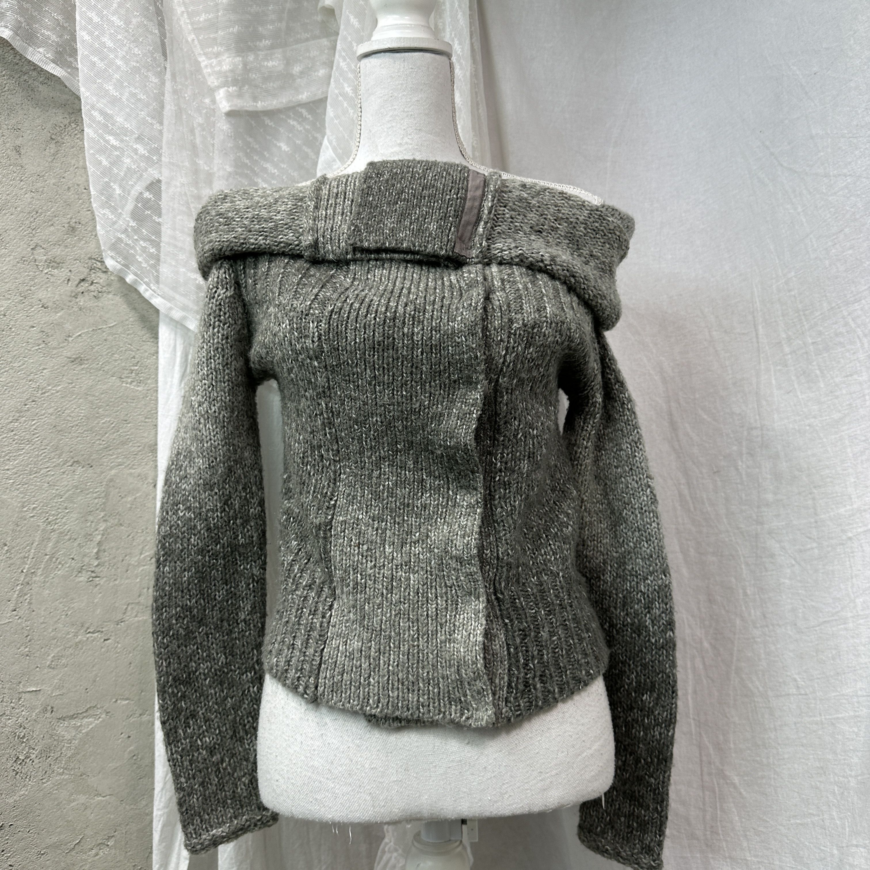 Vintage Vintage Grunge Butonned Bare Shoulders Sweater Y2K Size S / US 4 / IT 40 - 1 Thumbnail