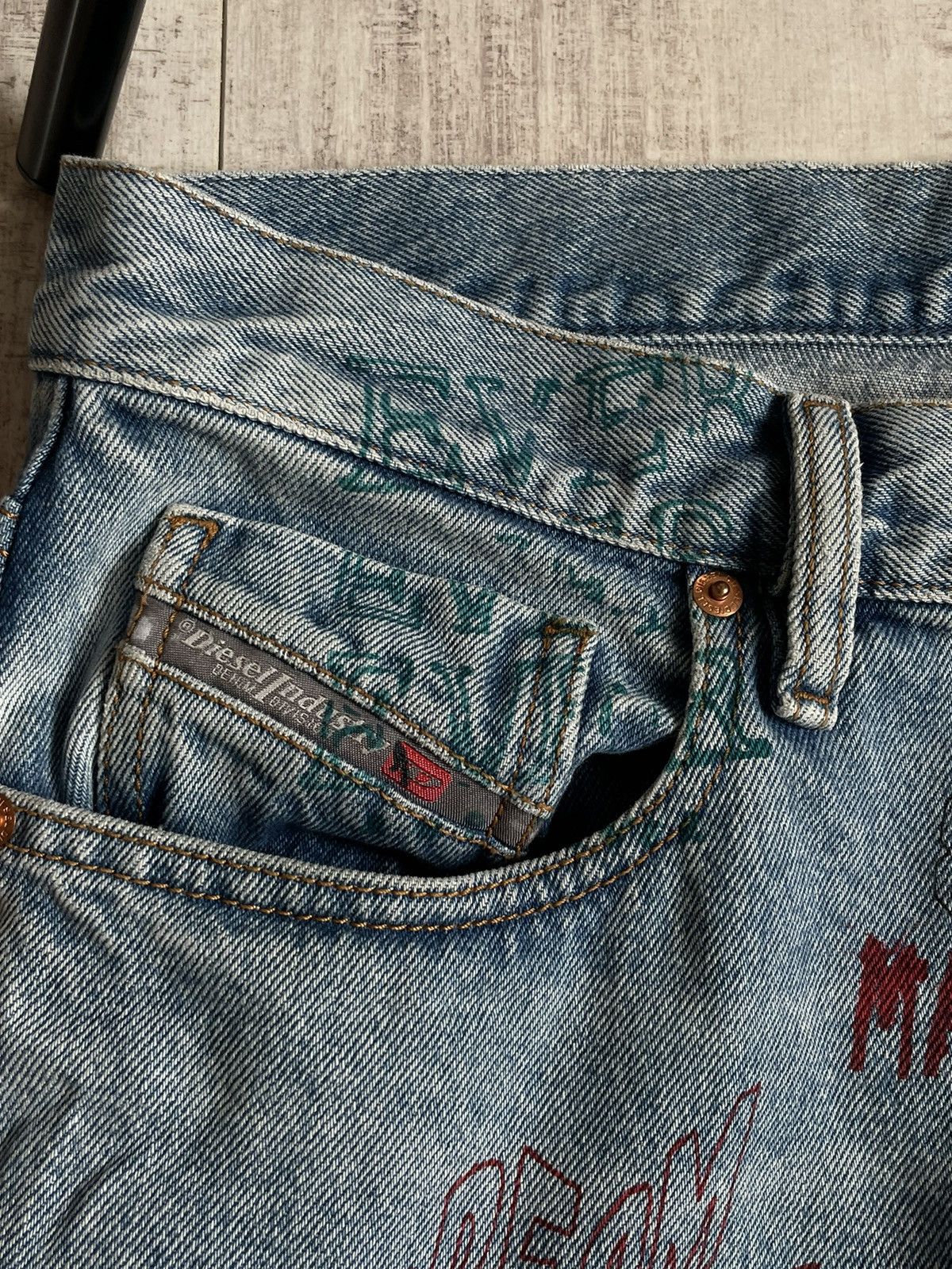 Diesel Diesel Mharky Denim Jeans Y2K Art Printed RARE Size US 32 / EU 48 - 7 Thumbnail