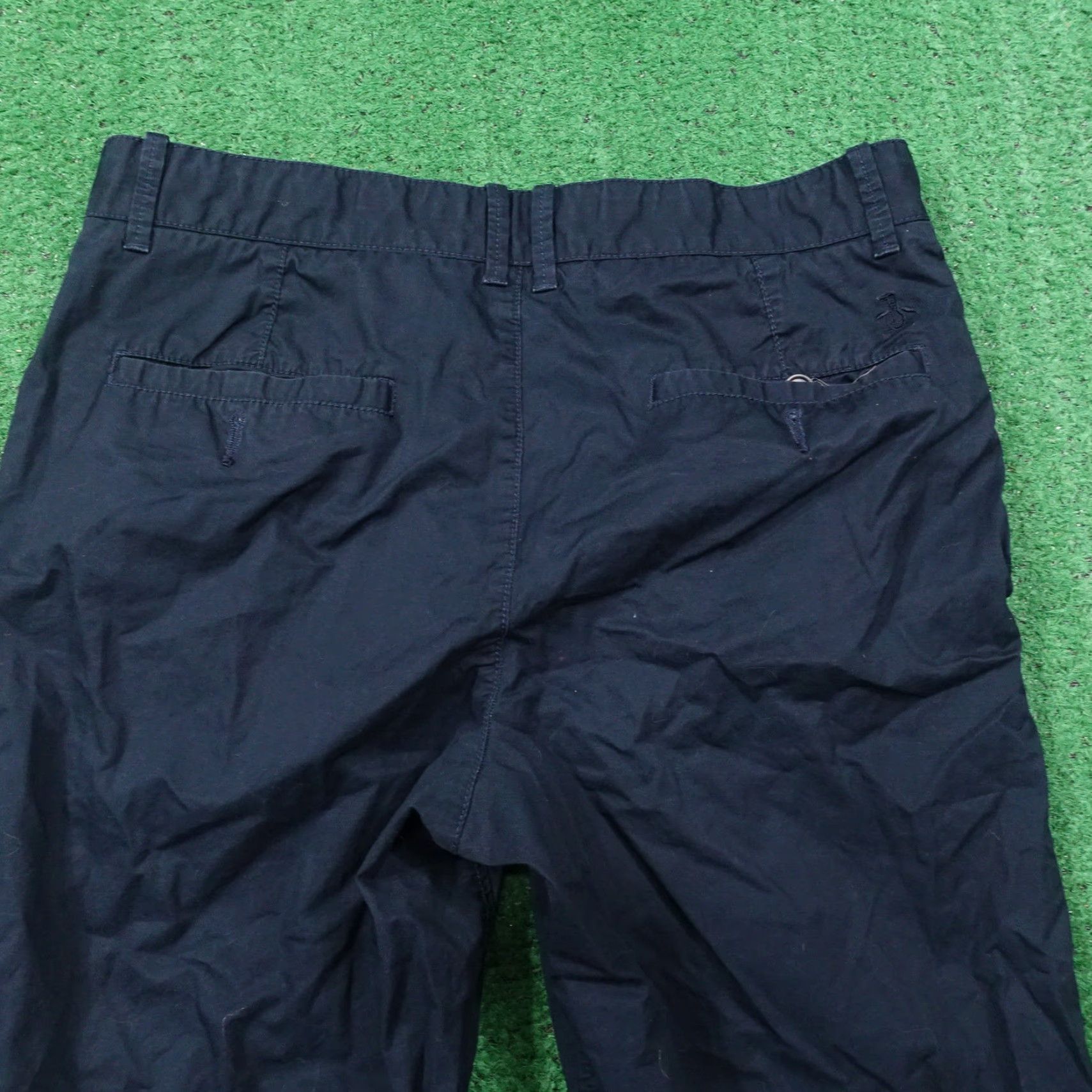 Vintage Penguin Munsingwear Navy Blue Chino Shorts Men 30 Casual Solid Flat Front Inseam 9.5" Size US 30 / EU 46 - 4 Thumbnail