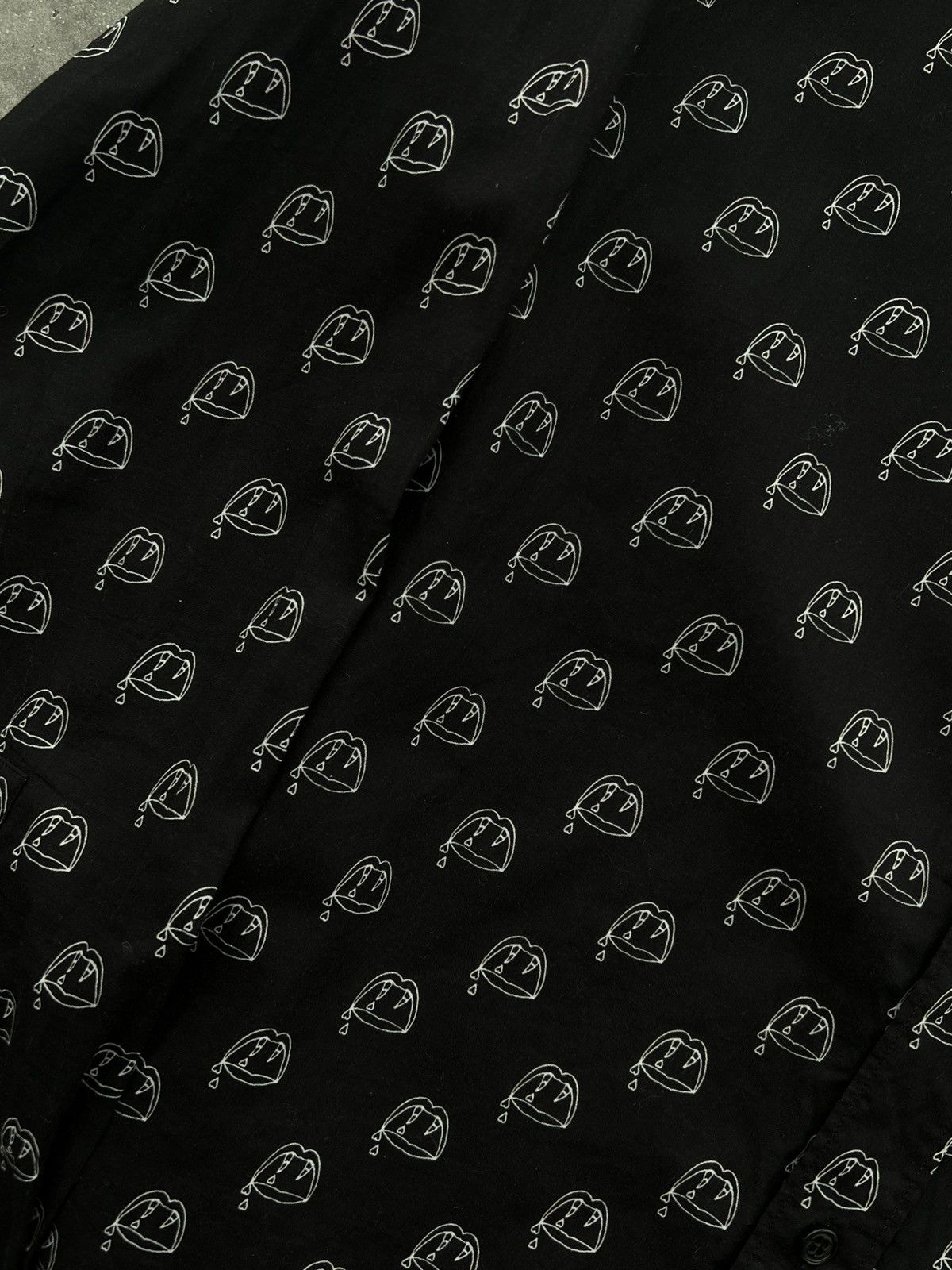 Hedi Slimane × Saint Laurent Paris × Yves Saint Laurent *RARE* Hedi Slimane YSL SLP Saint Laurent Paris Vampir shirt Size US L / EU 52-54 / 3 - 6 Thumbnail